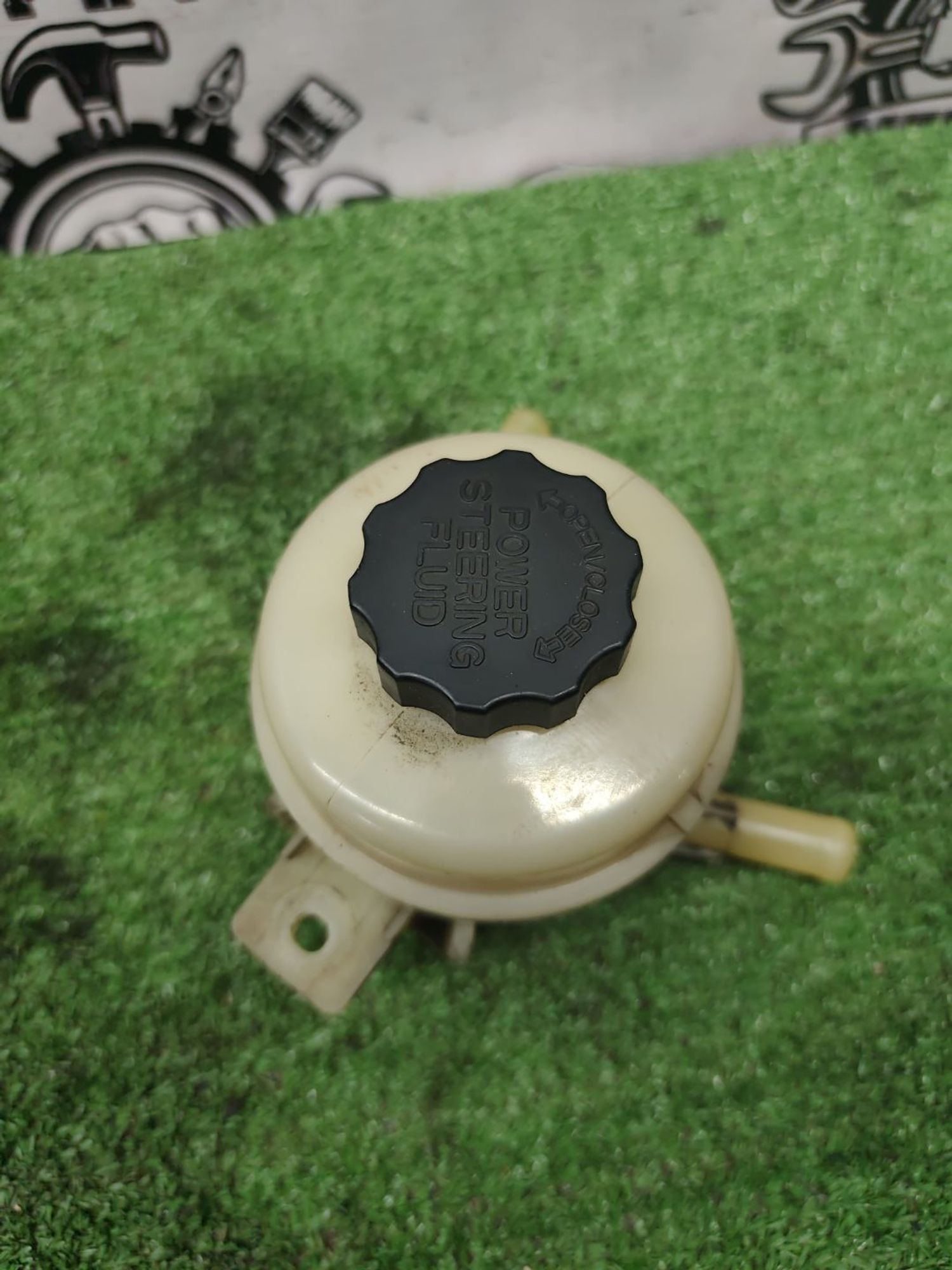 https://ycs.partsauto.market/partsauto-images/thmbs/userImages/cca1856e256b5441544f9aba03b424a6/part/f108058a-bf7a-4bcc-ac96-7d30a4394d8c_1780399322913.jpg