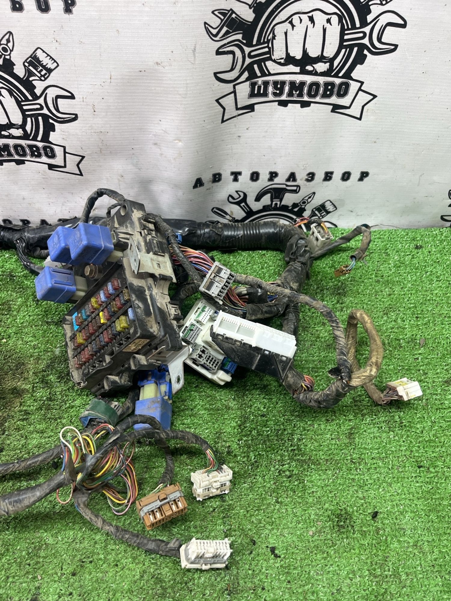 https://ycs.partsauto.market/partsauto-images/thmbs/userImages/cca1856e256b5441544f9aba03b424a6/part/f1653f27-0209-446c-95ea-b5be2d0011bf_1780308861534.jpg