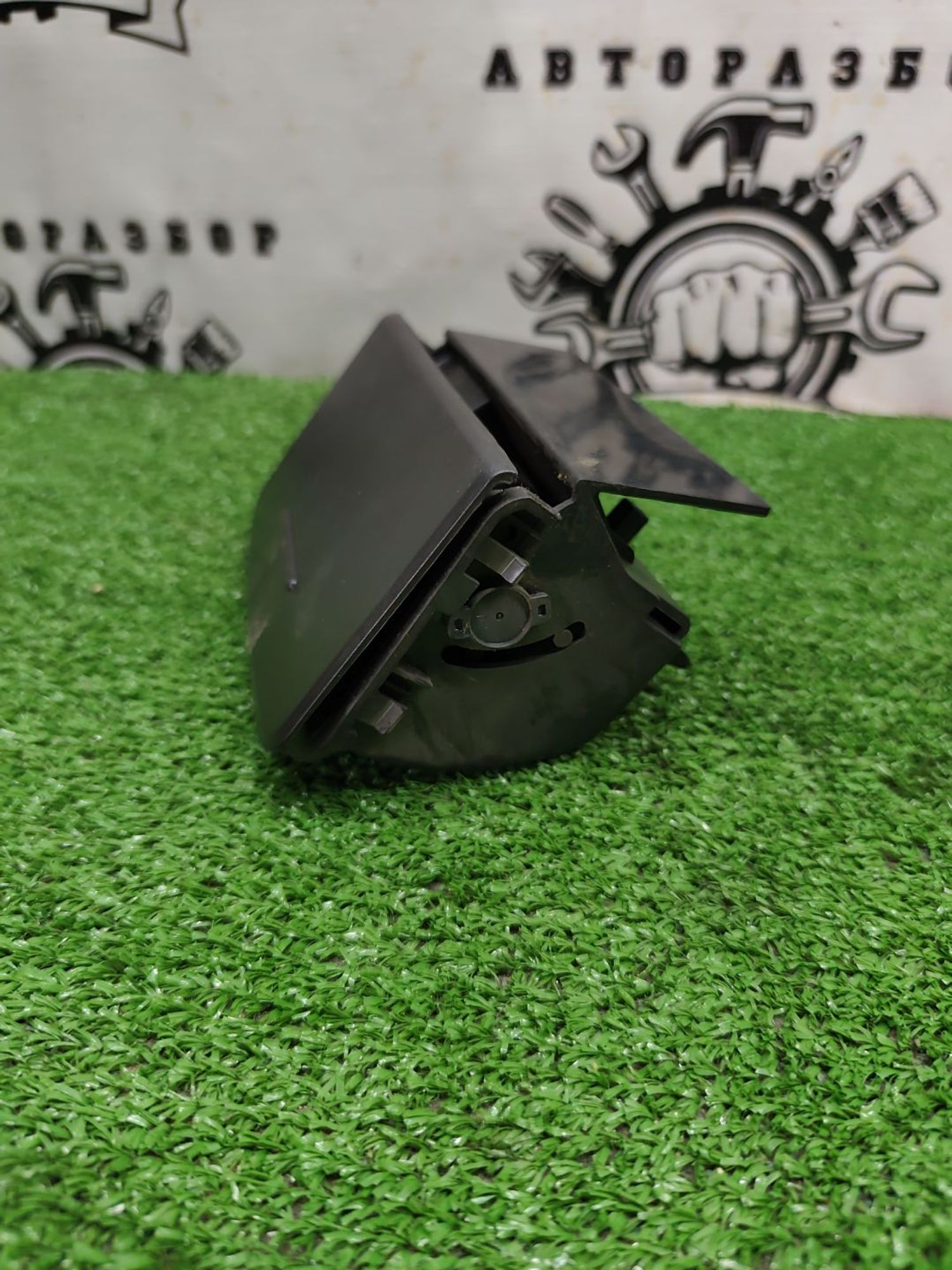 https://ycs.partsauto.market/partsauto-images/thmbs/userImages/cca1856e256b5441544f9aba03b424a6/part/f16f395e-e9f9-4ede-b669-e8a9012ae133_1781002058044.jpg