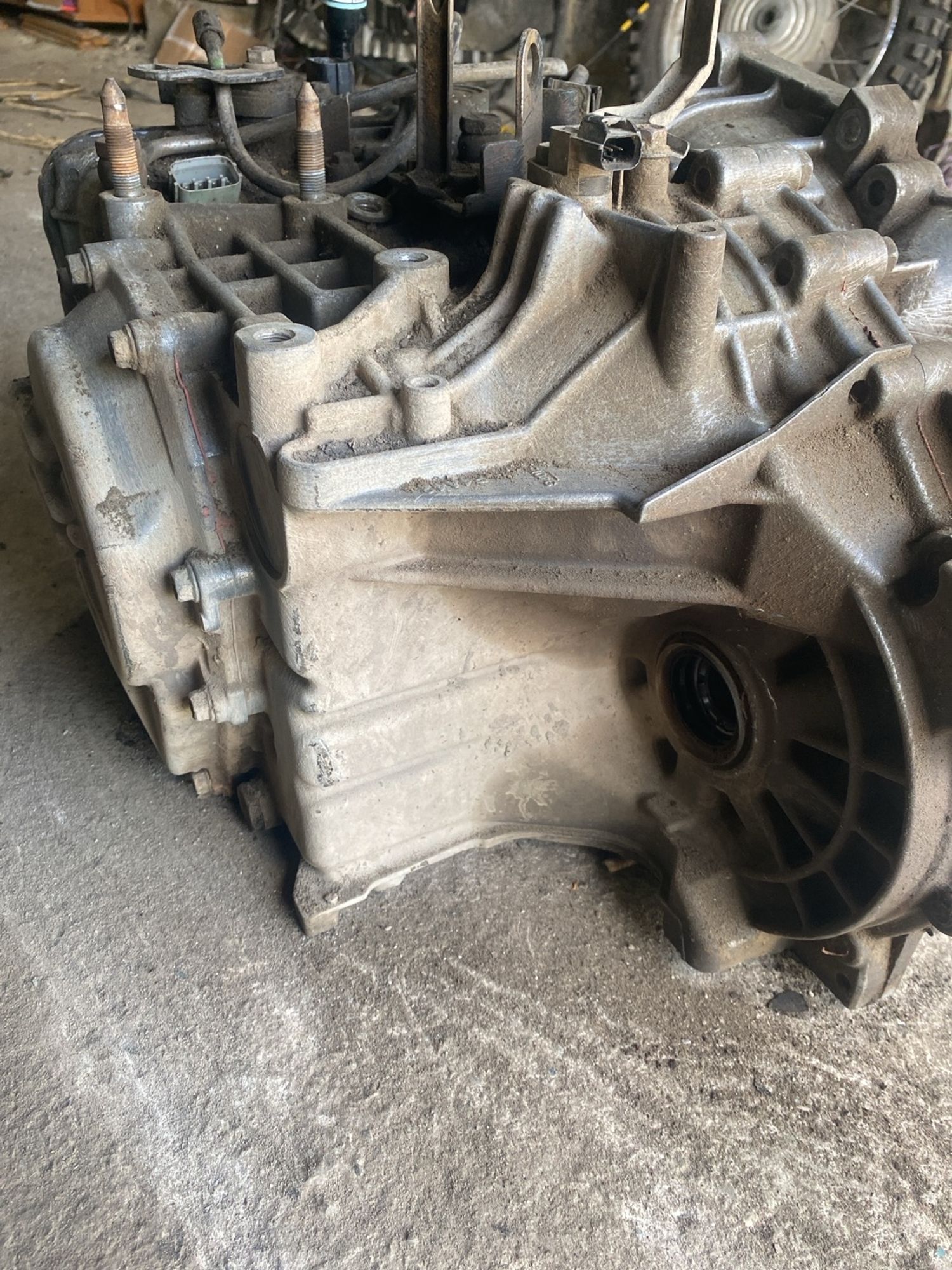 https://ycs.partsauto.market/partsauto-images/thmbs/userImages/cca1856e256b5441544f9aba03b424a6/part/f24f7dd6-ed81-4f63-b2f9-8c744f87fb51_1780048605504.jpg