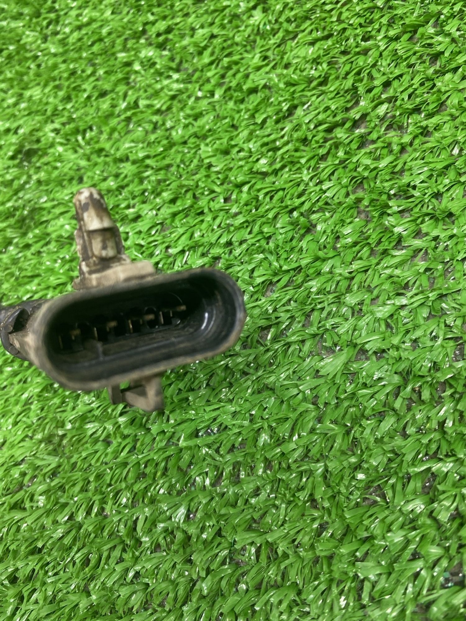 https://ycs.partsauto.market/partsauto-images/thmbs/userImages/cca1856e256b5441544f9aba03b424a6/part/f397de35-06fa-4e92-9388-3d36ebe9d902_1780912398460.jpg
