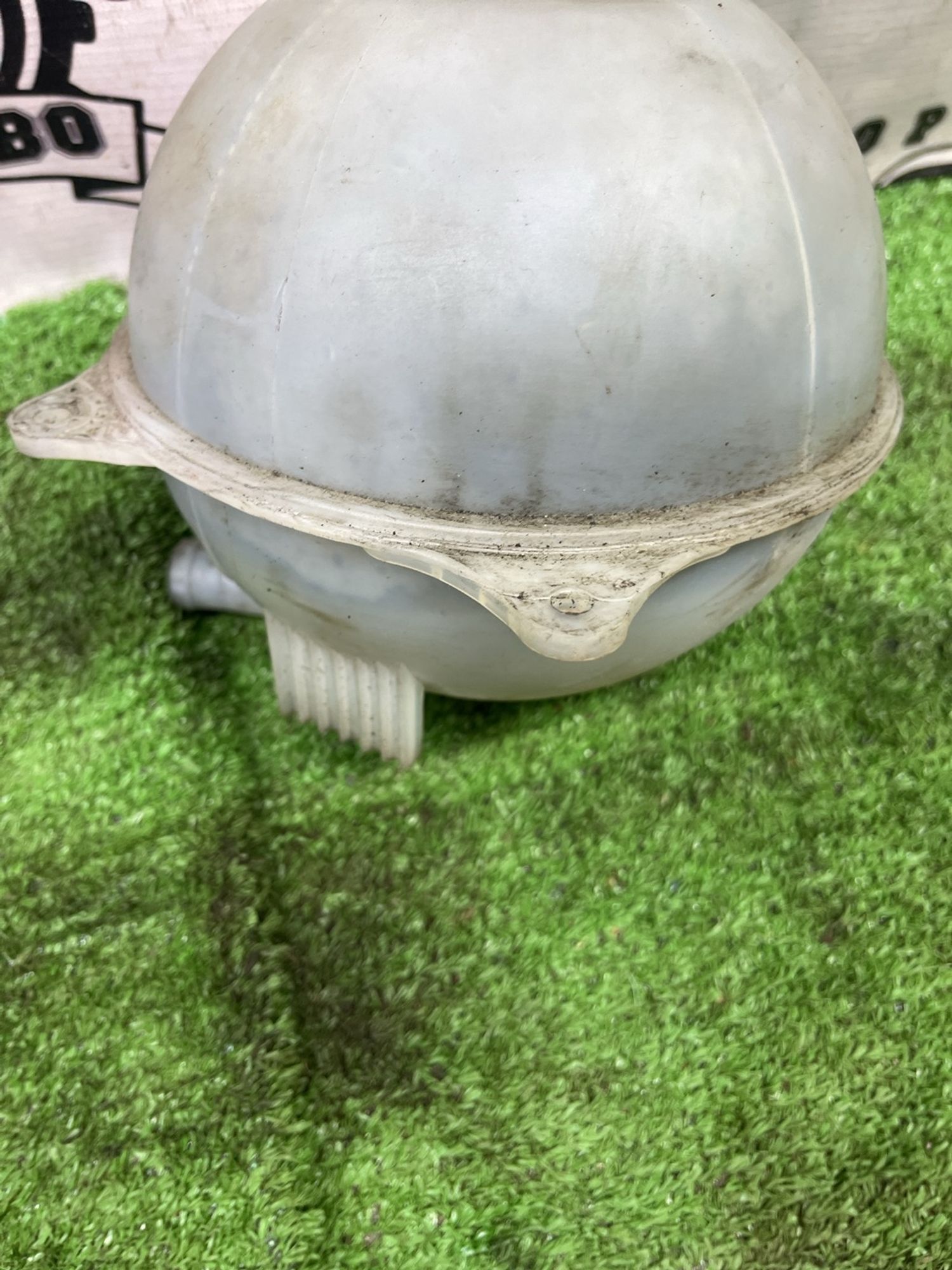 https://ycs.partsauto.market/partsauto-images/thmbs/userImages/cca1856e256b5441544f9aba03b424a6/part/f3e62c29-327e-42c8-9309-b28a16e34e78_1777197433874.jpg