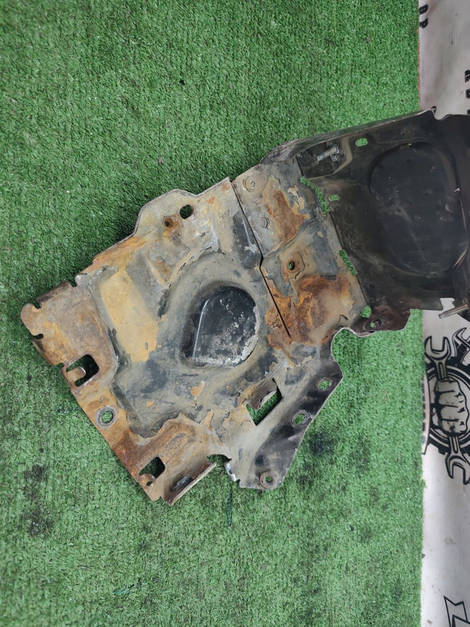 https://ycs.partsauto.market/partsauto-images/thmbs/userImages/cca1856e256b5441544f9aba03b424a6/part/f474ad7a-d93d-4d78-b30a-ce62548a2977_1777789099266.jpg