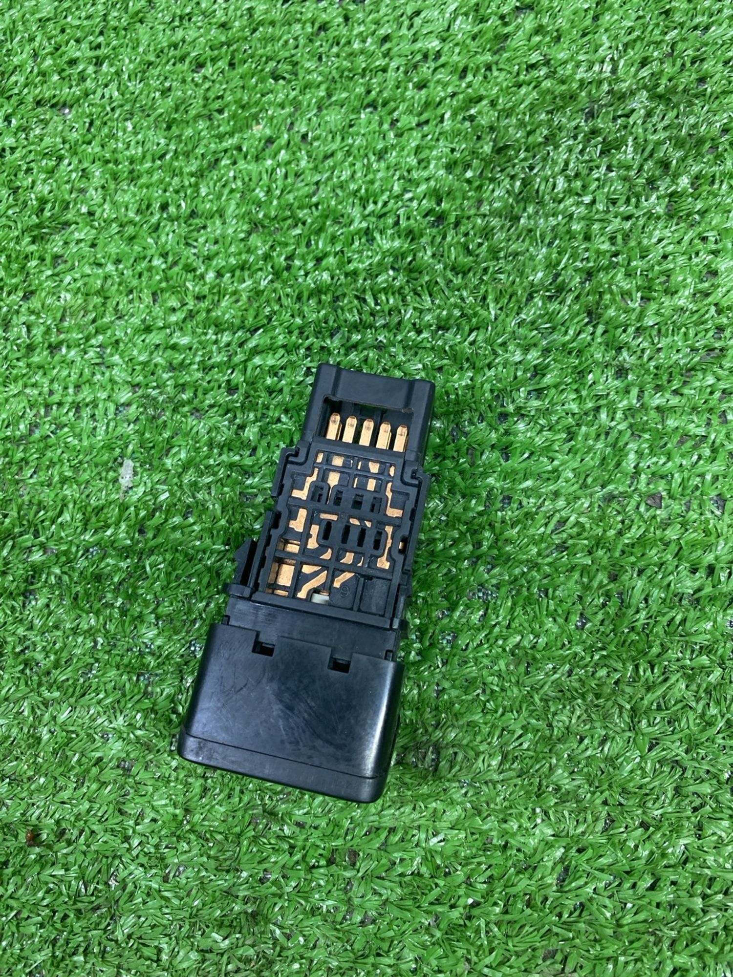 https://ycs.partsauto.market/partsauto-images/thmbs/userImages/cca1856e256b5441544f9aba03b424a6/part/f747b28f-8dbb-4fc1-ad44-7a277e538fa3_1789375840270.jpg