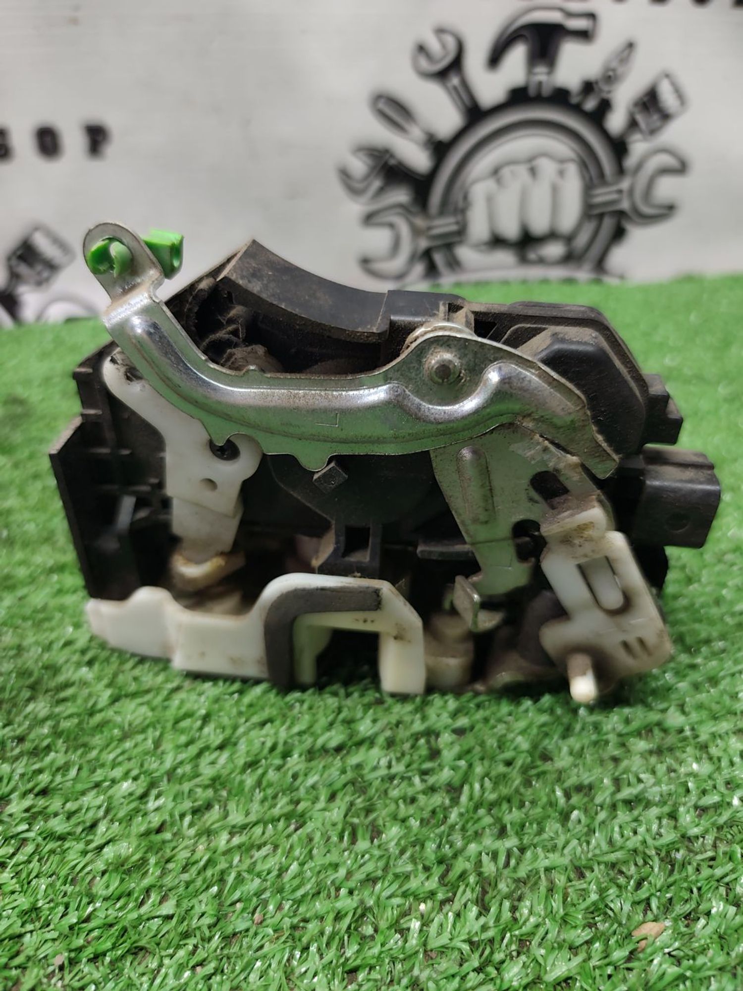 https://ycs.partsauto.market/partsauto-images/thmbs/userImages/cca1856e256b5441544f9aba03b424a6/part/f906e439-f06f-4203-af1c-afc2b191d0b8_1779257356938.jpg