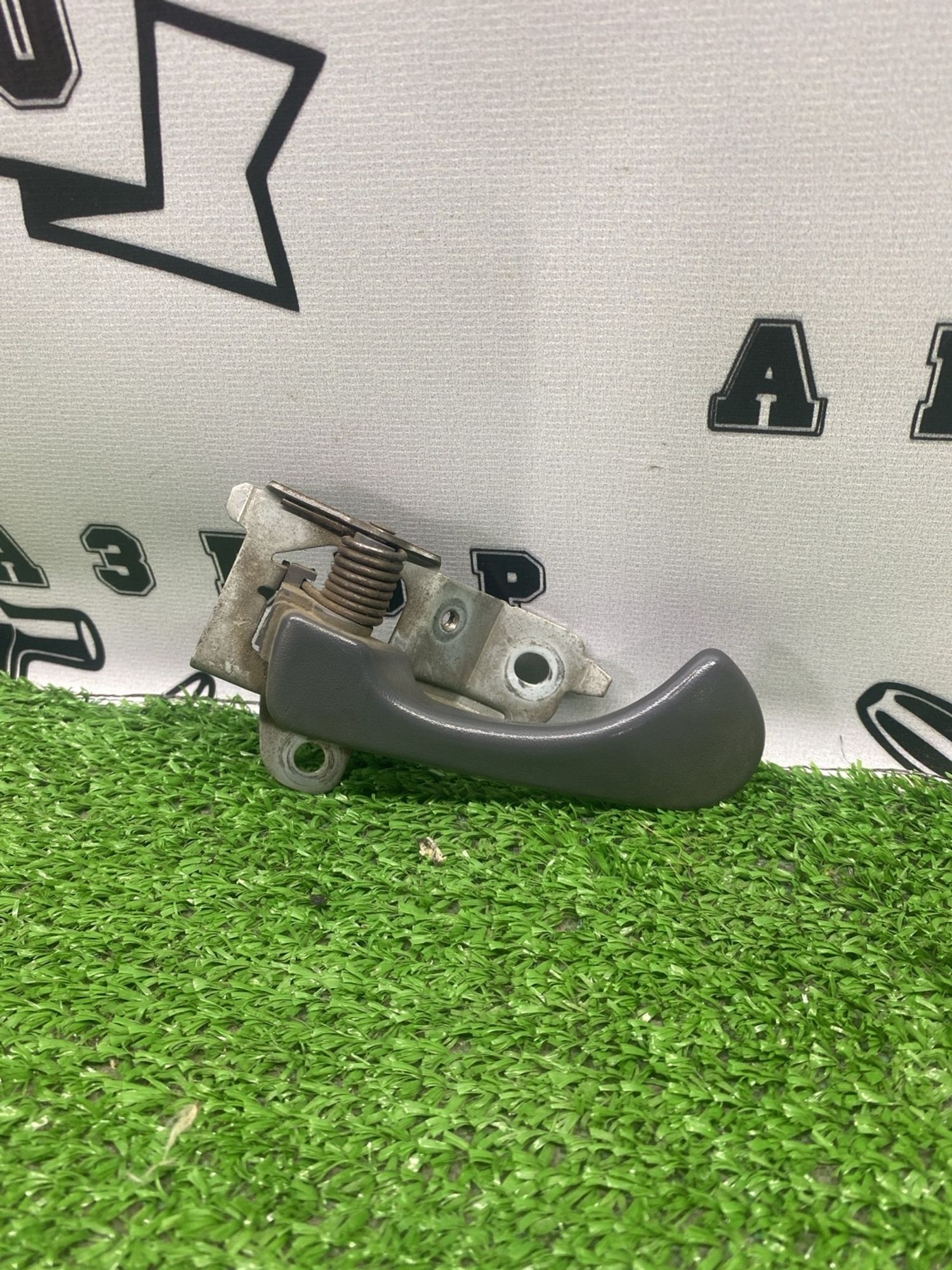 https://ycs.partsauto.market/partsauto-images/thmbs/userImages/cca1856e256b5441544f9aba03b424a6/part/f9450eeb-3cb9-4528-bf7a-3d35b61bd99b_1781865324364.jpg