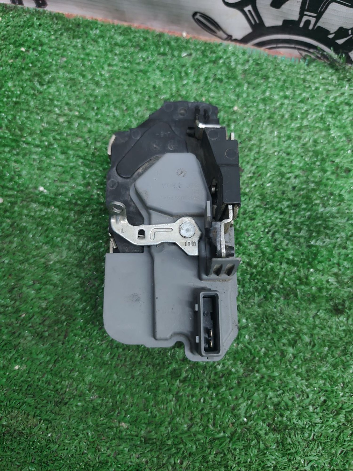 https://ycs.partsauto.market/partsauto-images/thmbs/userImages/cca1856e256b5441544f9aba03b424a6/part/f9913c0c-c896-4a97-b092-0371d7d76863_1778500493319.jpg