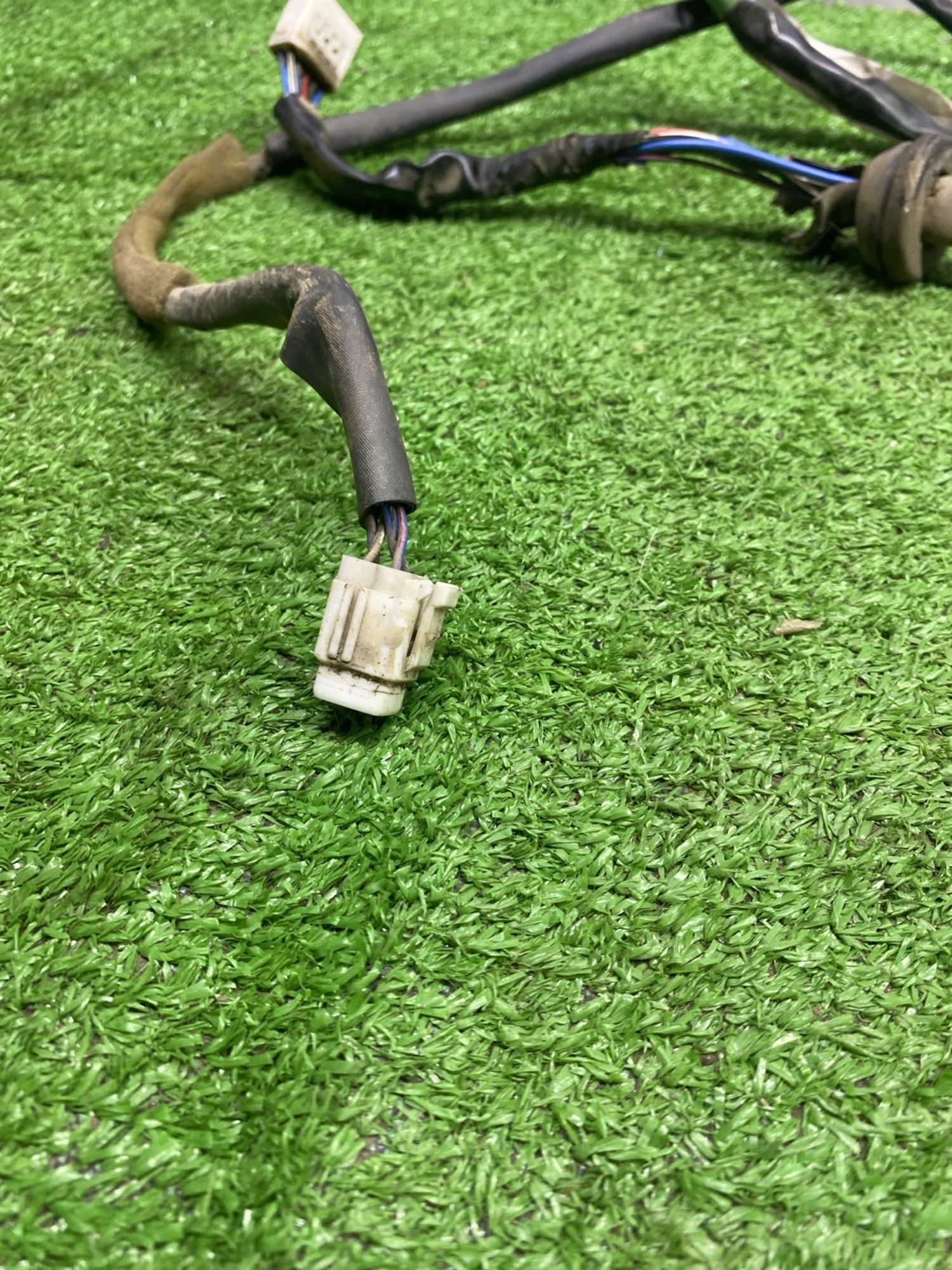 https://ycs.partsauto.market/partsauto-images/thmbs/userImages/cca1856e256b5441544f9aba03b424a6/part/fa6a5cbd-2a5d-453c-a8b6-0b4b1c23edf1_1786102475042.jpg
