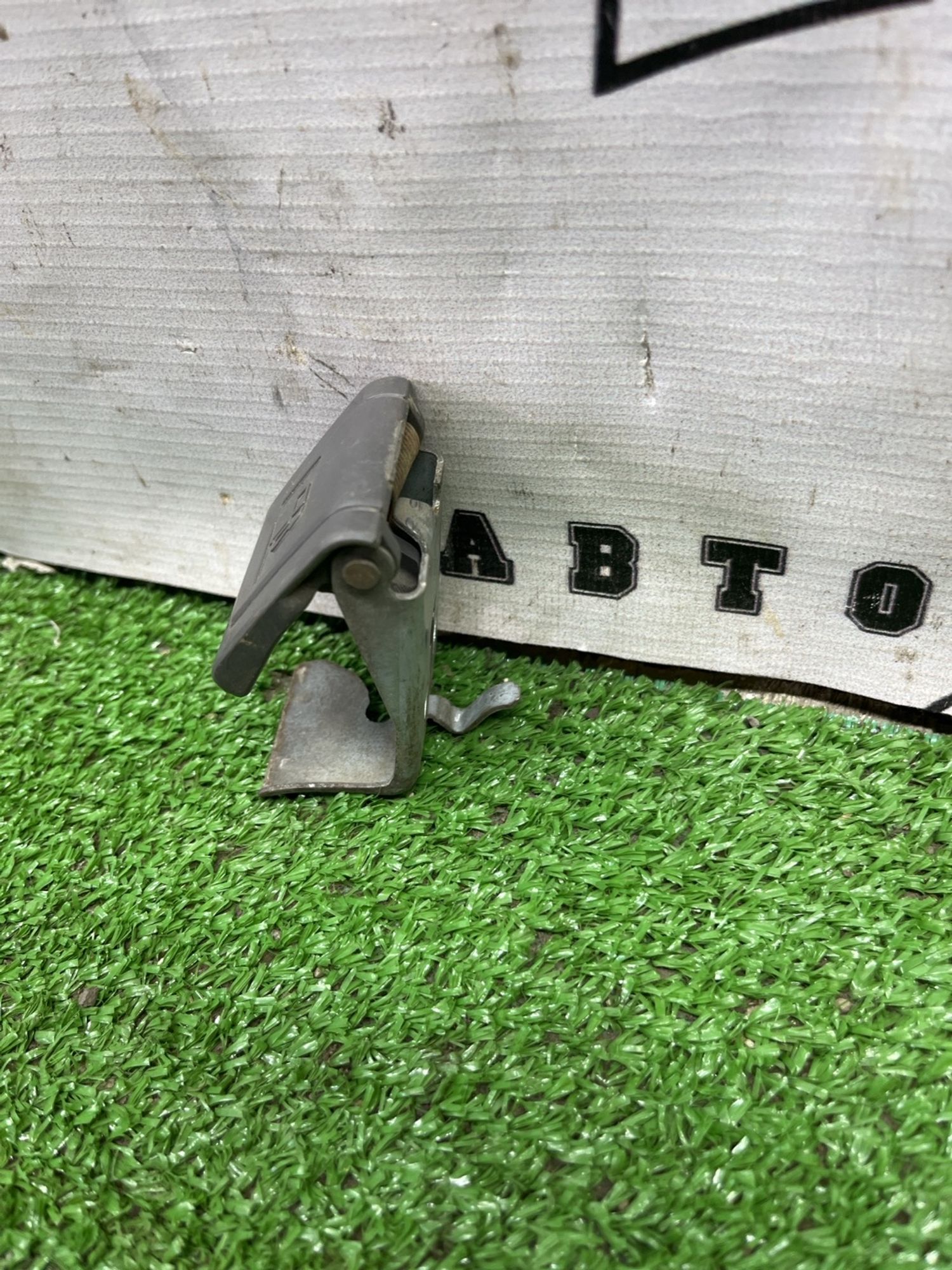 https://ycs.partsauto.market/partsauto-images/thmbs/userImages/cca1856e256b5441544f9aba03b424a6/part/fafa2636-cd95-41c8-a08b-d5dbc1192f5e_1775648609167.jpg