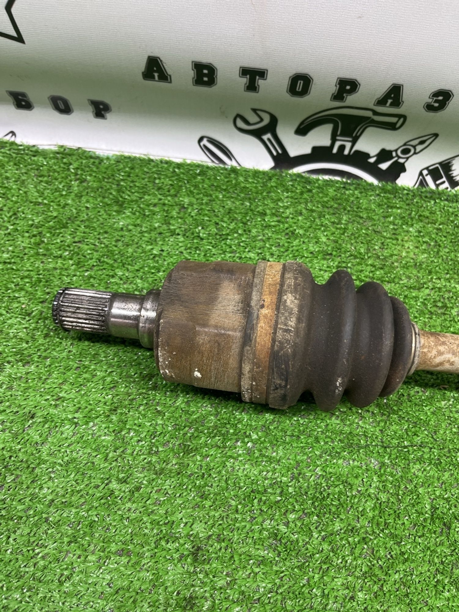 https://ycs.partsauto.market/partsauto-images/thmbs/userImages/cca1856e256b5441544f9aba03b424a6/part/fb3ac39f-9283-45f8-8b7d-a767bba5f144_1782561949795.jpg
