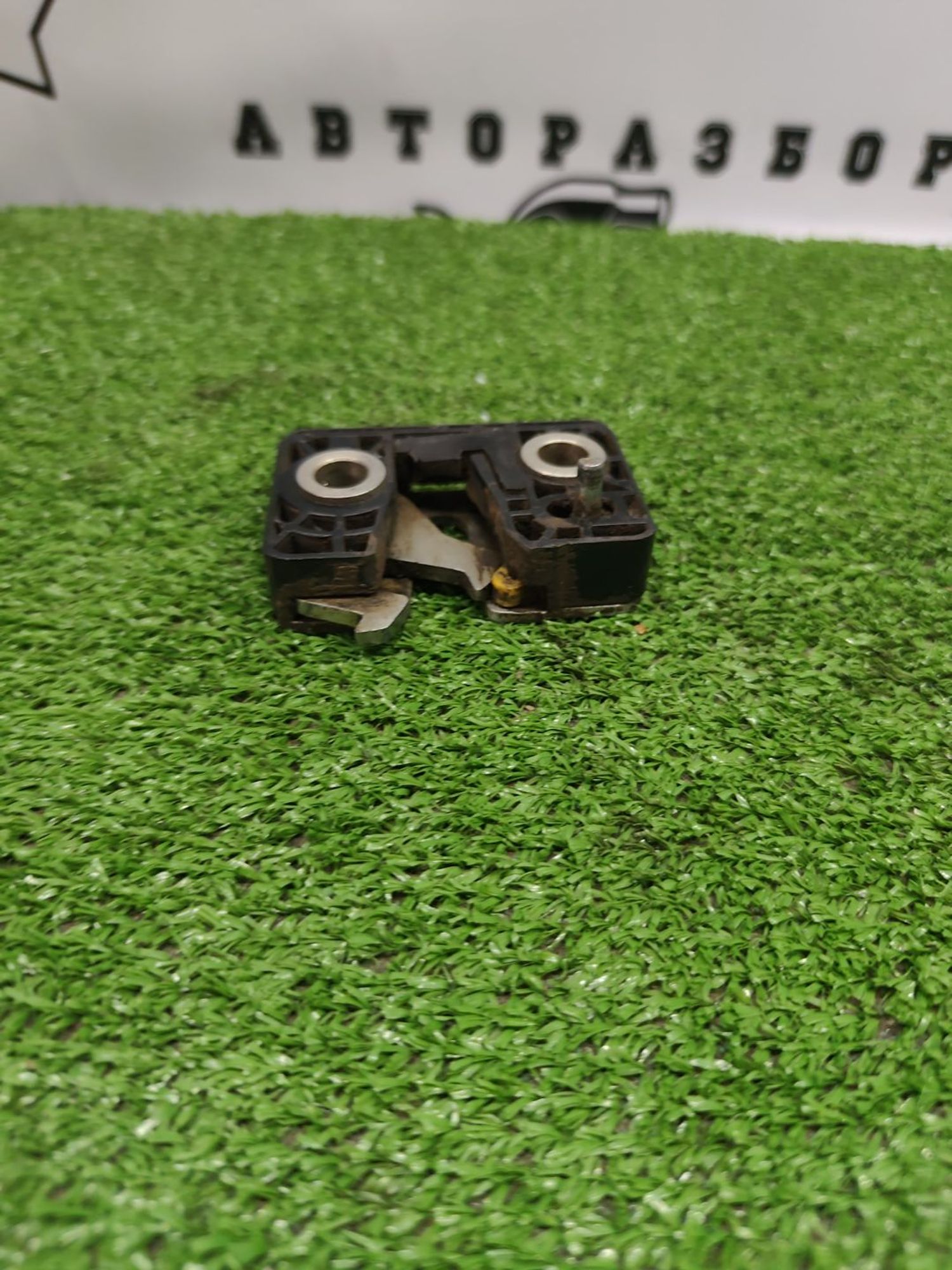 https://ycs.partsauto.market/partsauto-images/thmbs/userImages/cca1856e256b5441544f9aba03b424a6/part/fcff87f9-267e-4e8c-bd59-da08ee3aa592_1781170799801.jpg