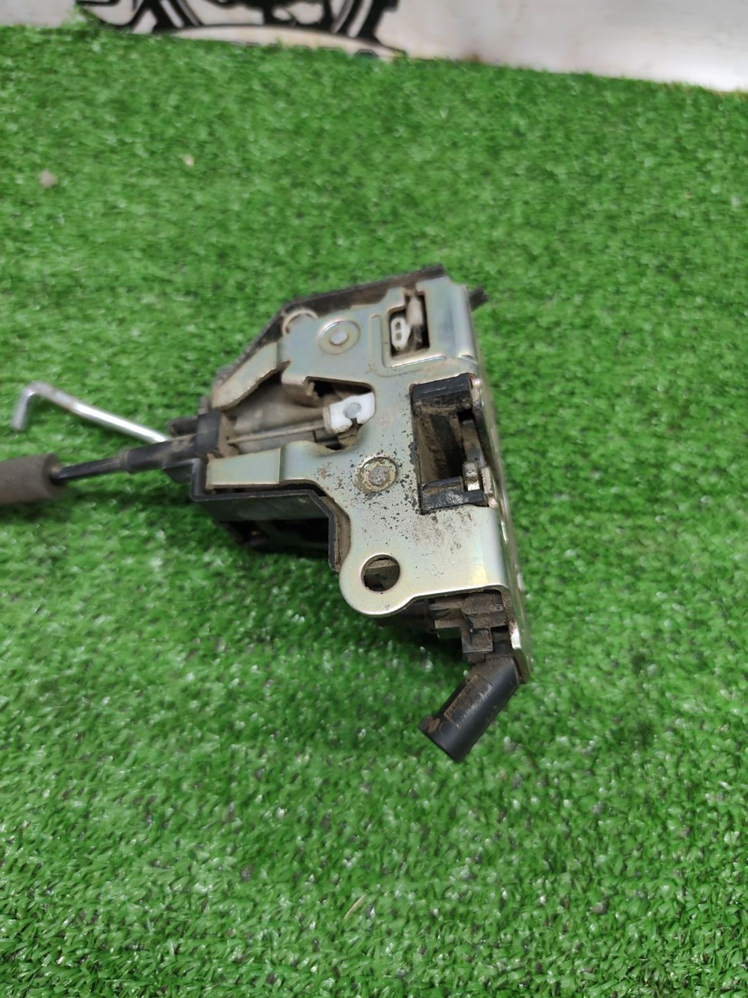 https://ycs.partsauto.market/partsauto-images/thmbs/userImages/cca1856e256b5441544f9aba03b424a6/part/fd624bd7-2f4b-4a2d-b0e1-34db49bd620a_1780998442577.jpg