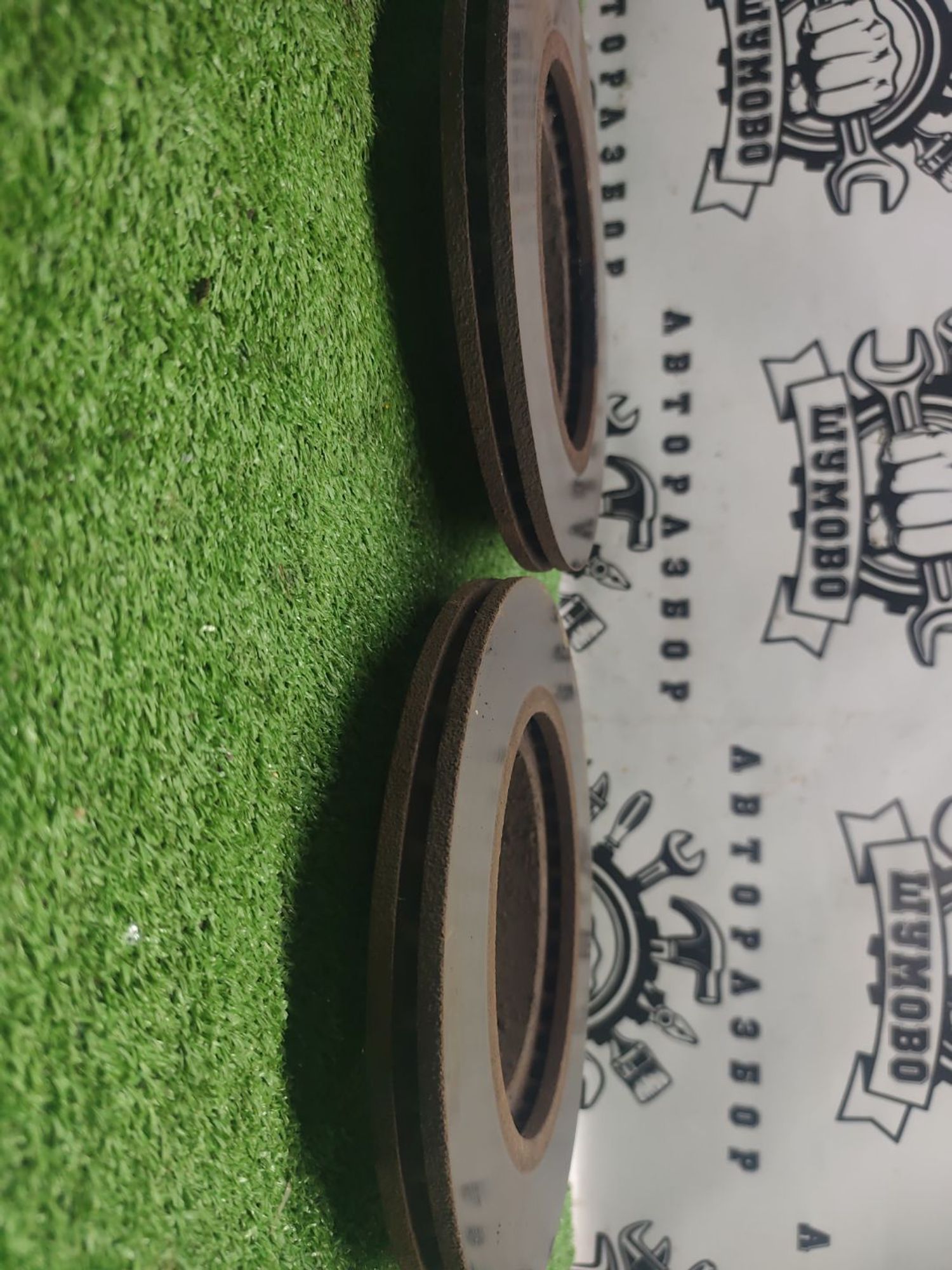https://ycs.partsauto.market/partsauto-images/thmbs/userImages/cca1856e256b5441544f9aba03b424a6/part/fefa8ad5-5cbb-4679-bdf4-35d4878997b8_1789380786023.jpg