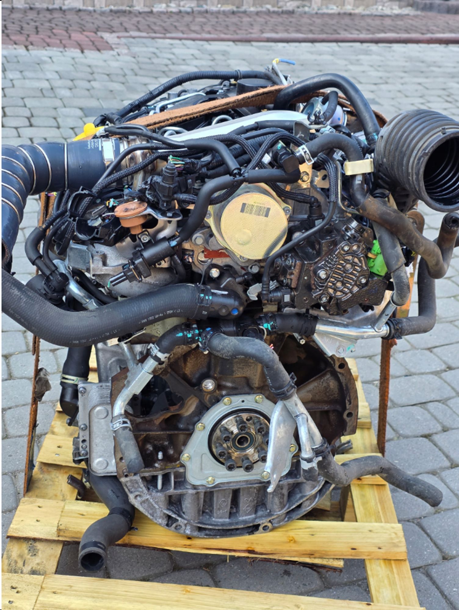 https://ycs.partsauto.market/partsauto-images/thmbs/userImages/cfa32db6046a3376bf98065dfe2d16b7/part/ce19e8cd-e67d-40f1-859c-9e23e8010a24_1788362571101.jpg