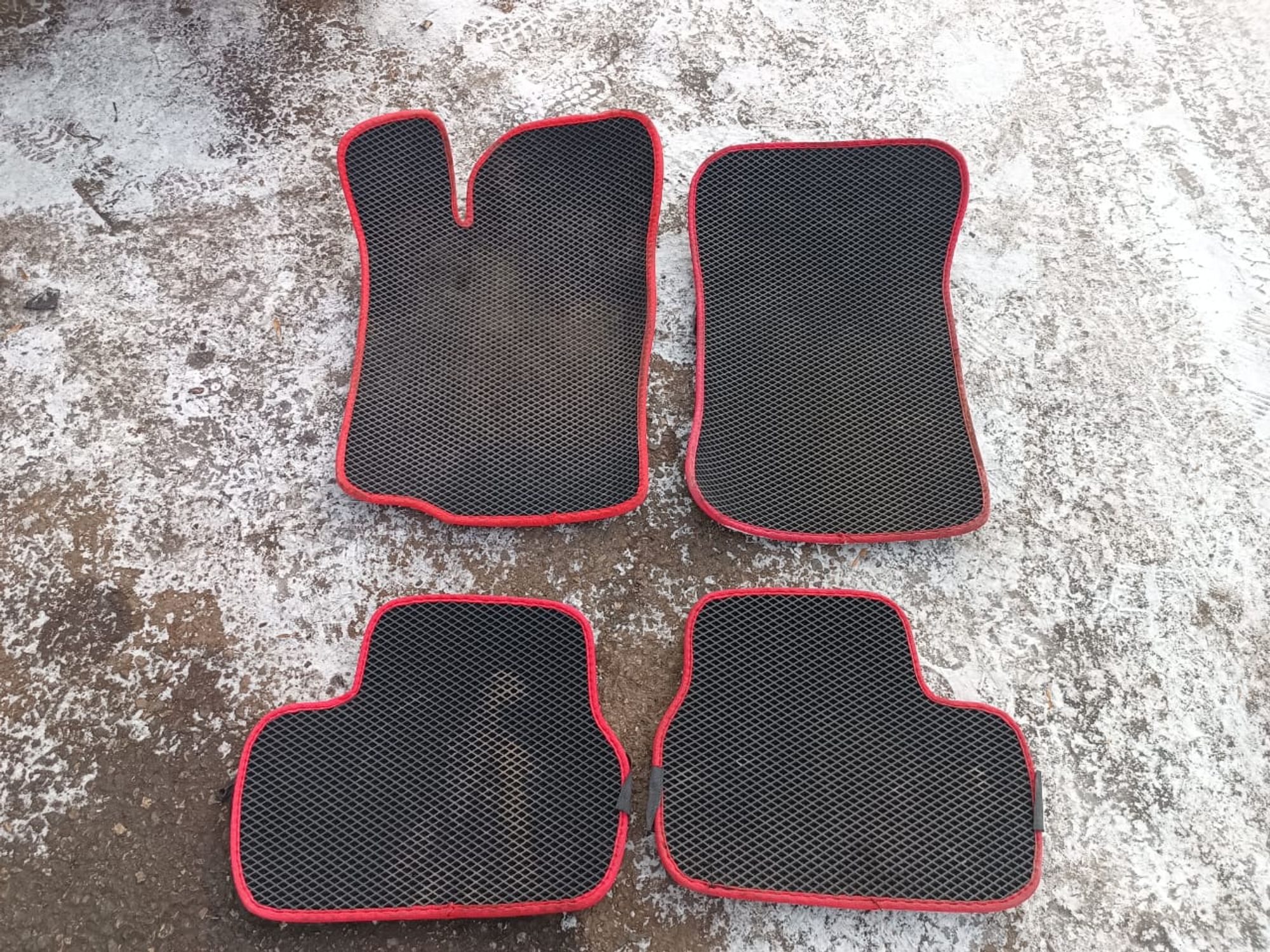 https://ycs.partsauto.market/partsauto-images/thmbs/userImages/d89d66a30f14dbad161fb7a986aa0fe5/part/00390b61-aa67-4515-b620-357d5b0508cc_1738735466710.jpg