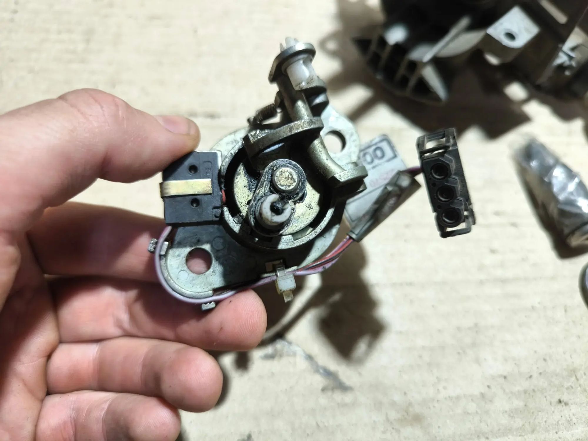 https://ycs.partsauto.market/partsauto-images/thmbs/userImages/d89d66a30f14dbad161fb7a986aa0fe5/part/0128fbc7-8e62-4d4a-bdd9-35d44f3d911d_1783054478307.jpg