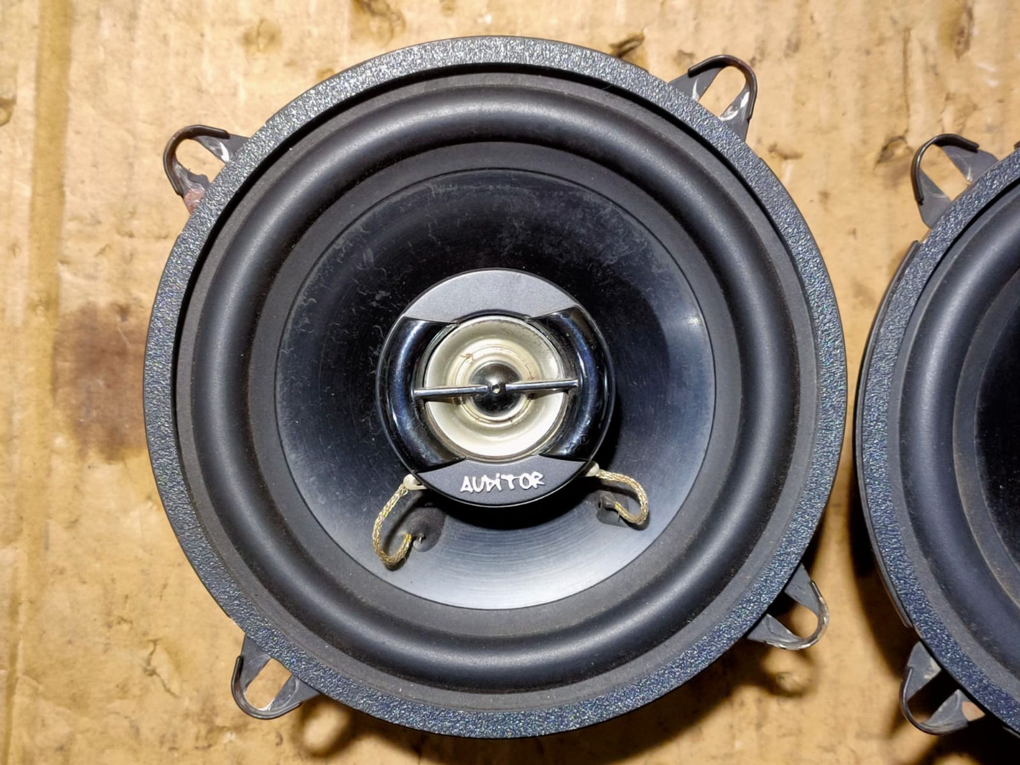 https://ycs.partsauto.market/partsauto-images/thmbs/userImages/d89d66a30f14dbad161fb7a986aa0fe5/part/02537a90-09a8-44d4-b95f-f5e418146780_1728883670627.jpg