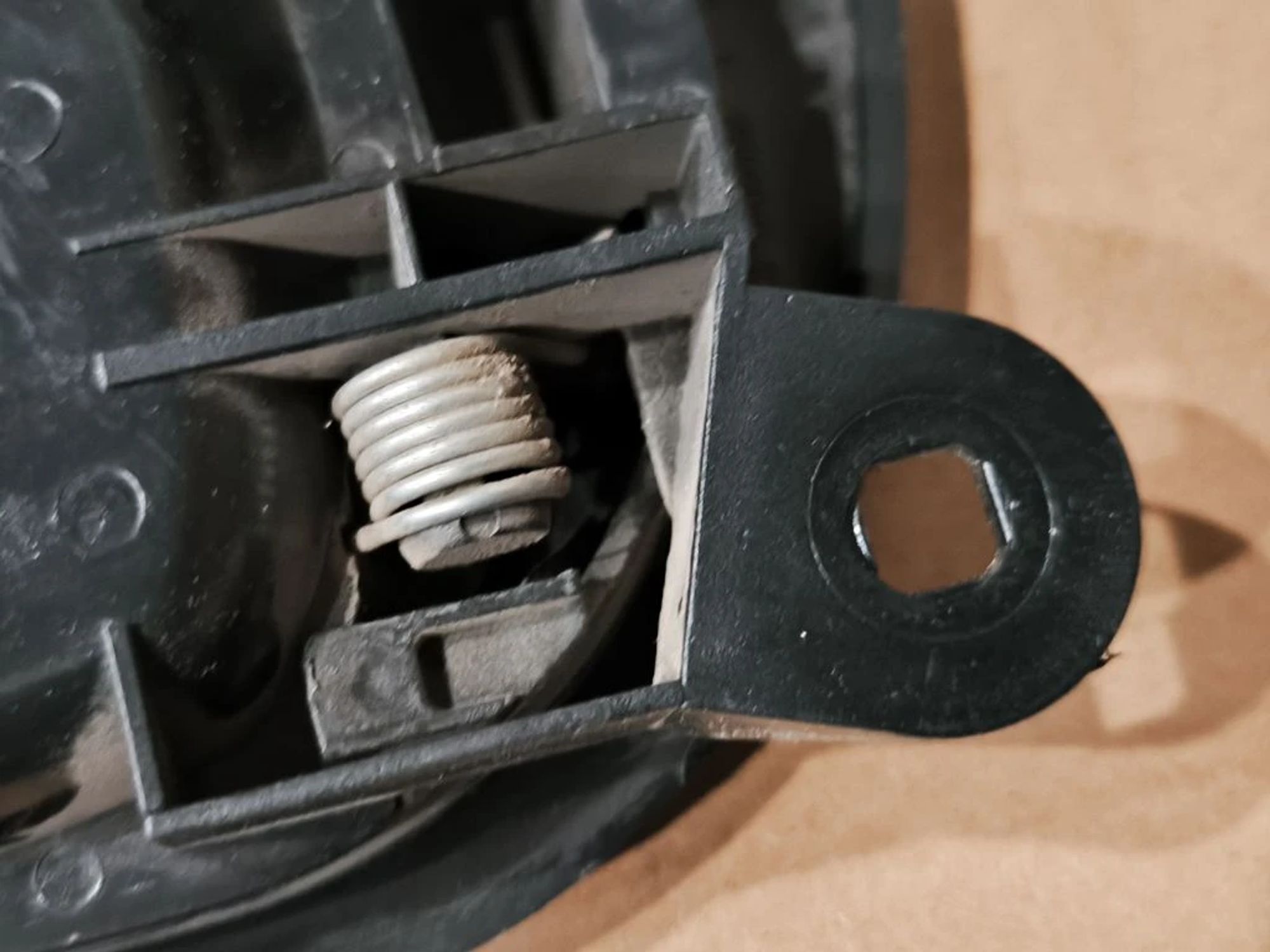 https://ycs.partsauto.market/partsauto-images/thmbs/userImages/d89d66a30f14dbad161fb7a986aa0fe5/part/02645a5e-6d9f-4c45-a2c6-61ceb0779804_1776406584368.jpg