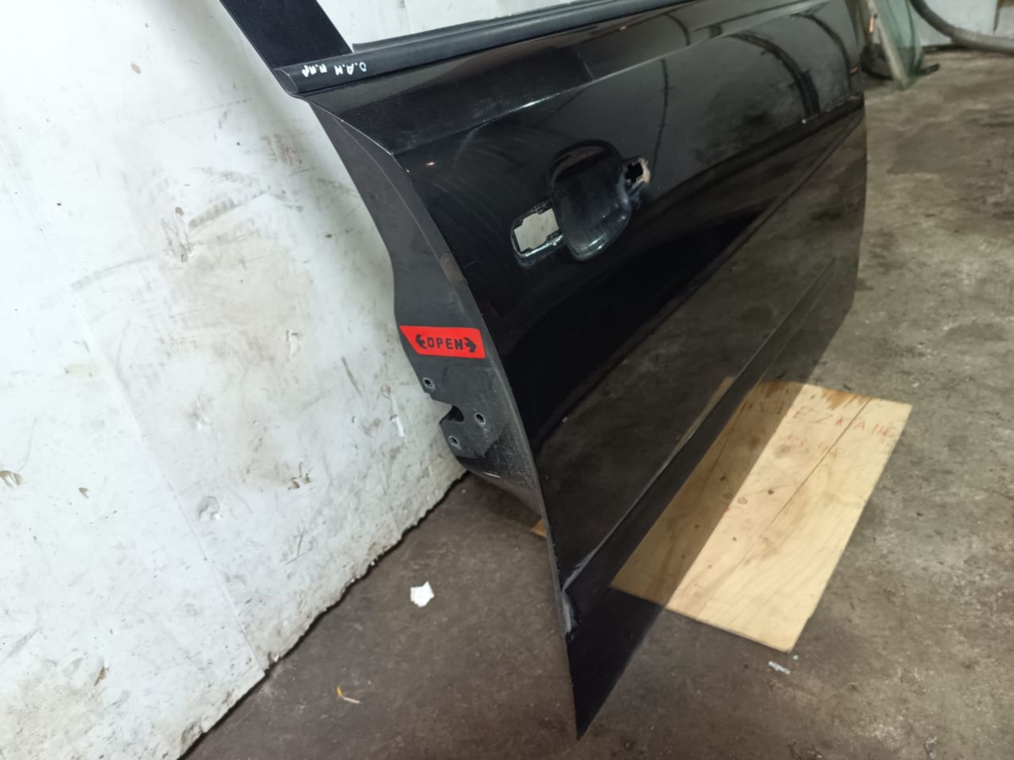 https://ycs.partsauto.market/partsauto-images/thmbs/userImages/d89d66a30f14dbad161fb7a986aa0fe5/part/028c2888-ce1a-493f-bf92-c78b7a6fdb8d_1740739960364.jpg