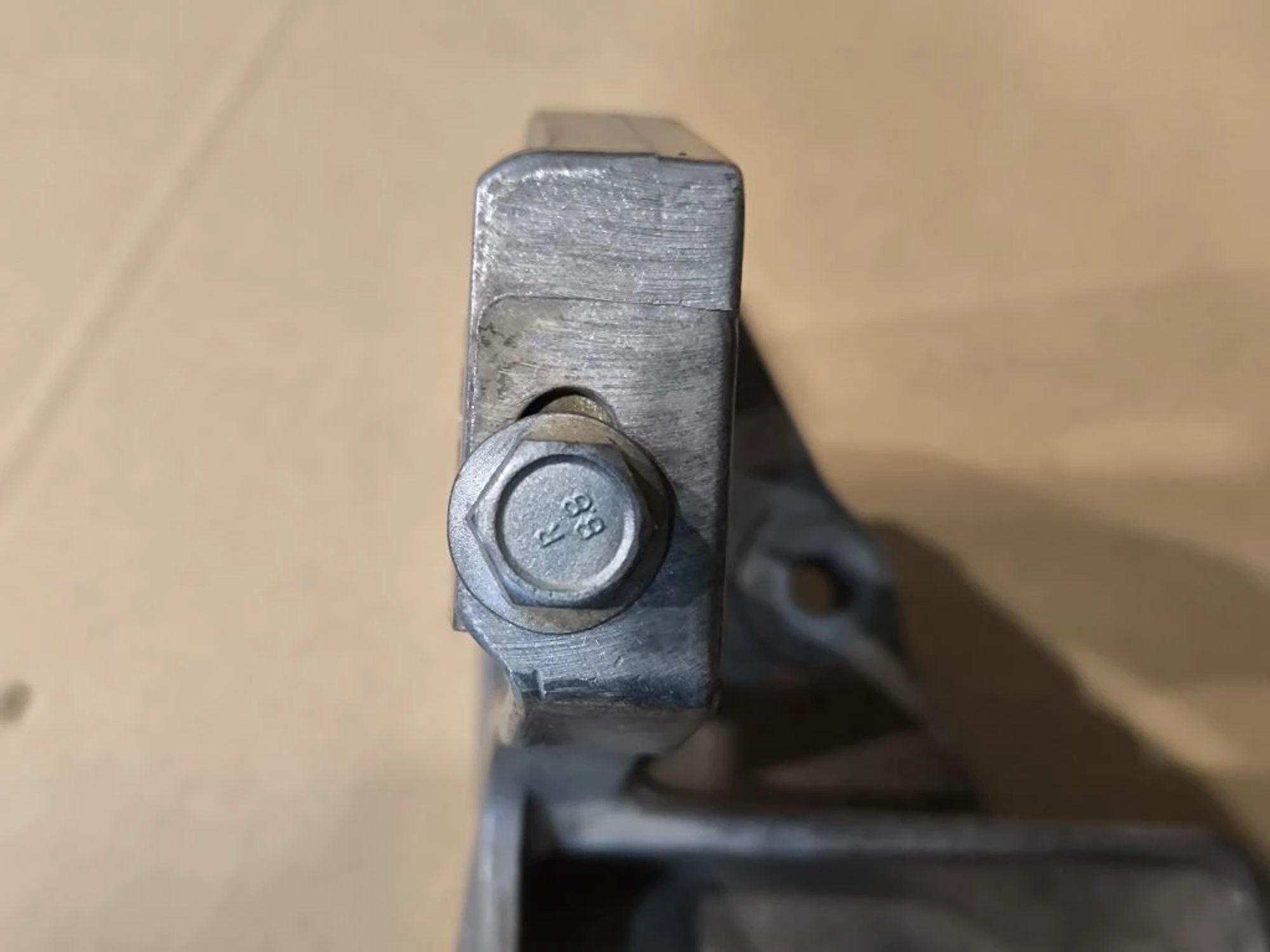 https://ycs.partsauto.market/partsauto-images/thmbs/userImages/d89d66a30f14dbad161fb7a986aa0fe5/part/02eee1e0-a98f-4760-bcad-a63a8336d9d2_1776411023547.jpg