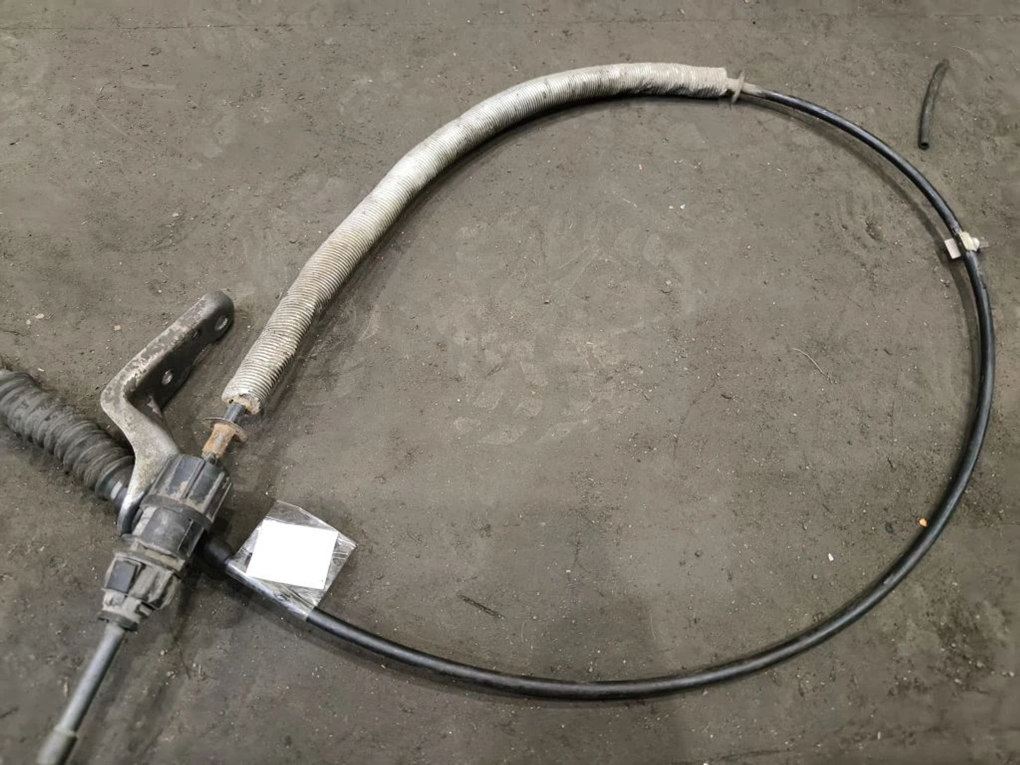 https://ycs.partsauto.market/partsauto-images/thmbs/userImages/d89d66a30f14dbad161fb7a986aa0fe5/part/0343c401-2100-41df-af65-6450940a1fe5_1776688030315.jpg
