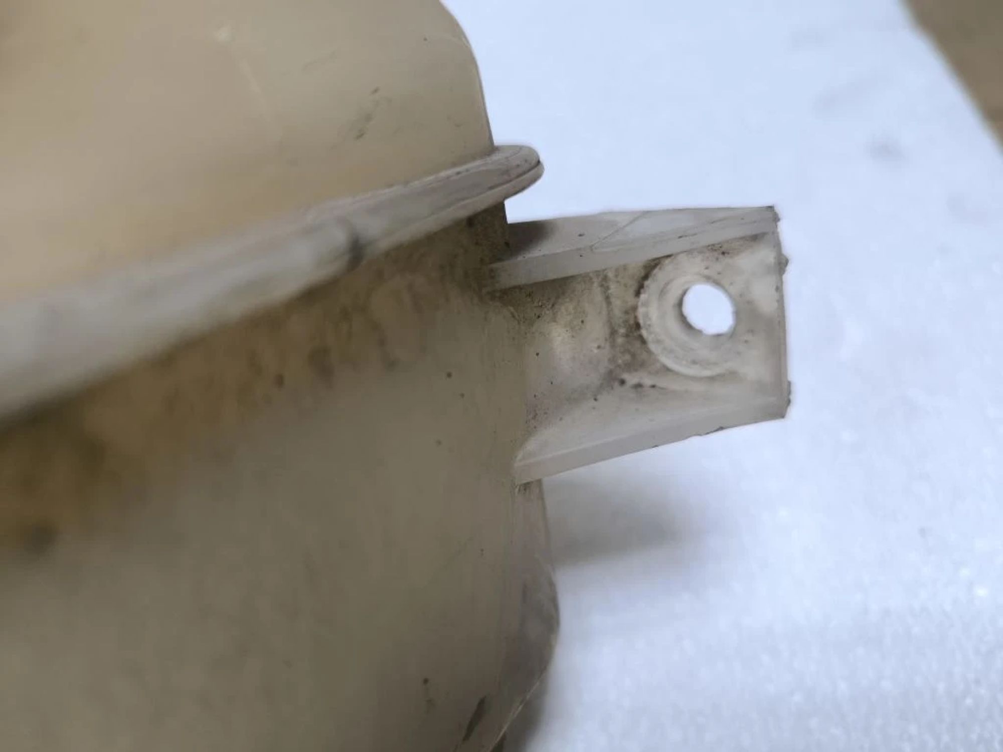 https://ycs.partsauto.market/partsauto-images/thmbs/userImages/d89d66a30f14dbad161fb7a986aa0fe5/part/034f2c86-62c0-4c97-83f3-cfa9493fc2ec_1778575778544.jpg