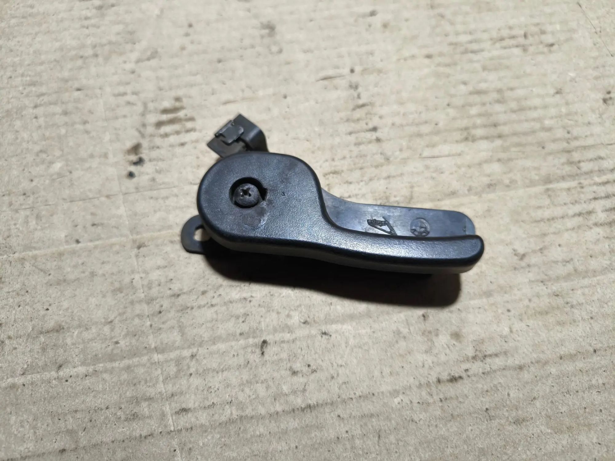 https://ycs.partsauto.market/partsauto-images/thmbs/userImages/d89d66a30f14dbad161fb7a986aa0fe5/part/036eabb1-7d6e-447c-9523-a505487d5dbd_1783434685344.jpg