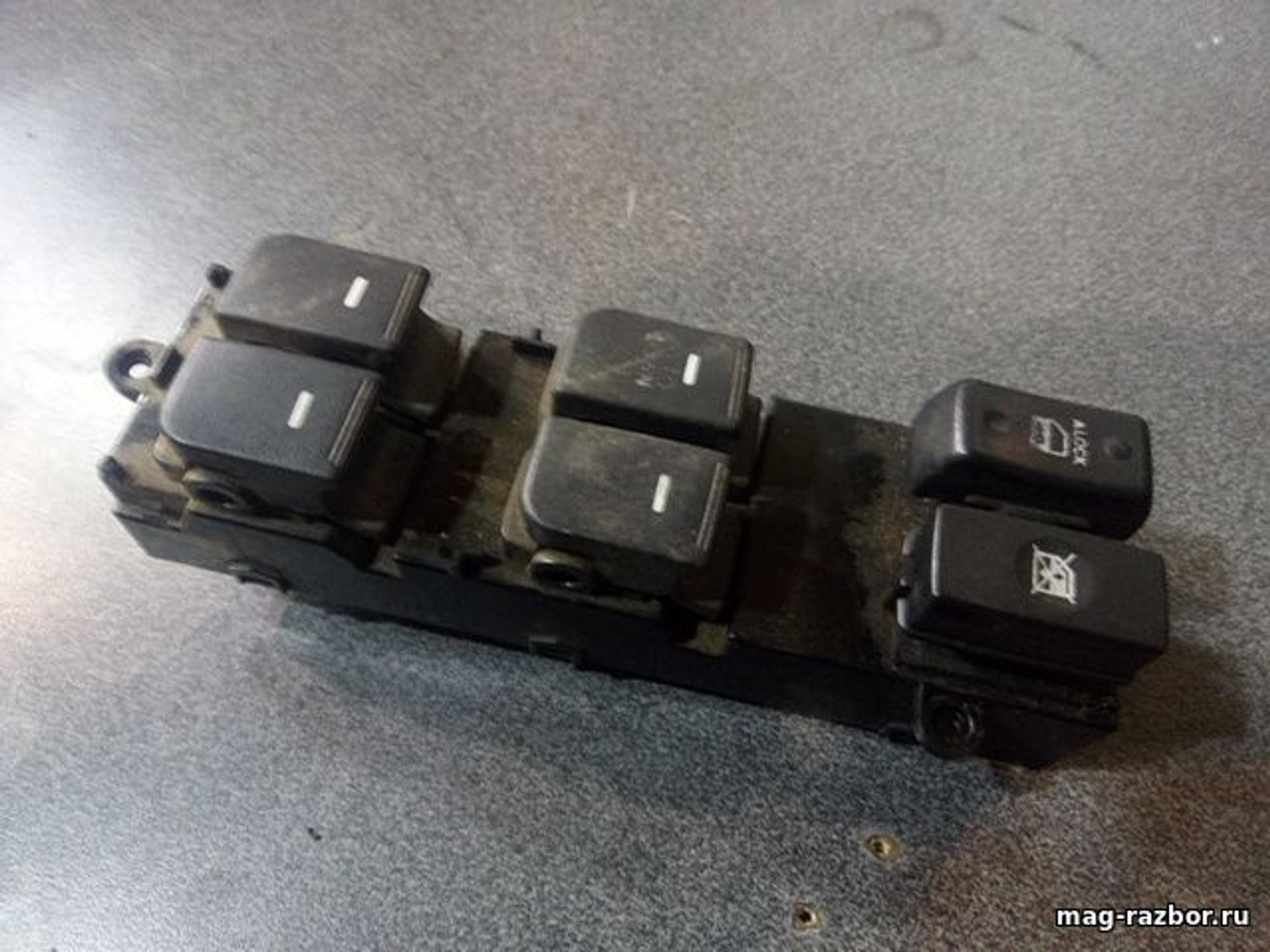https://ycs.partsauto.market/partsauto-images/thmbs/userImages/d89d66a30f14dbad161fb7a986aa0fe5/part/0427aeac-2f1f-4b3c-a4e7-4037cfd43ae6_1697985206423.jpg