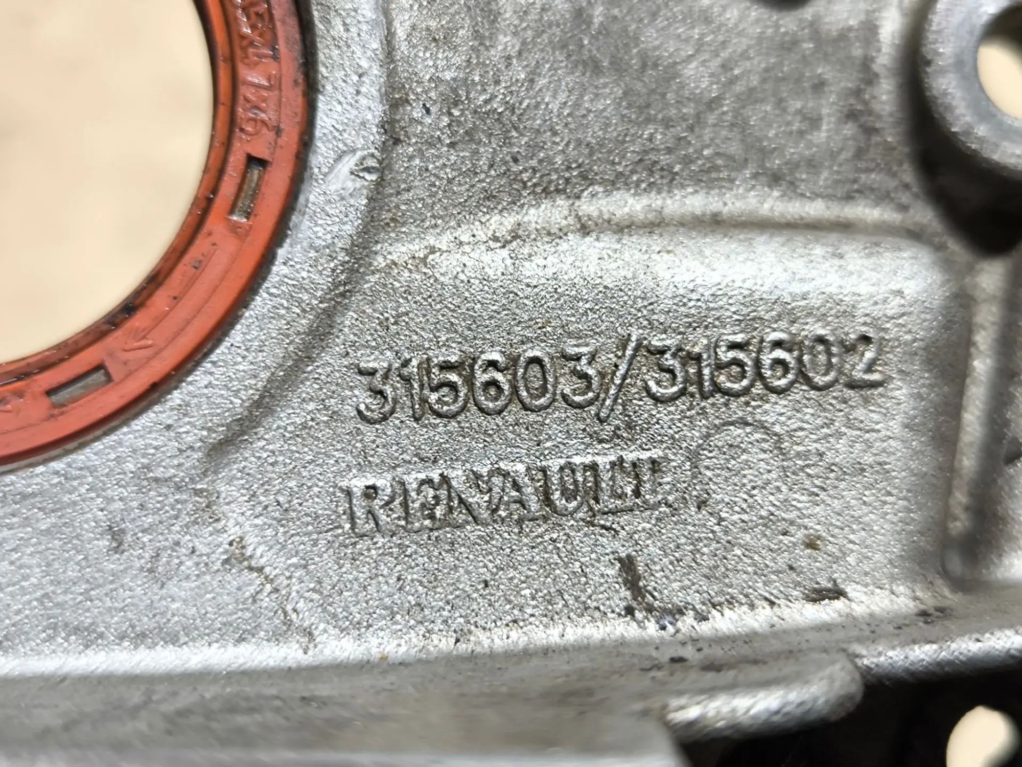 https://ycs.partsauto.market/partsauto-images/thmbs/userImages/d89d66a30f14dbad161fb7a986aa0fe5/part/045386c7-97d3-4ce8-800a-6fd01ed2dad4_1782054737495.jpg