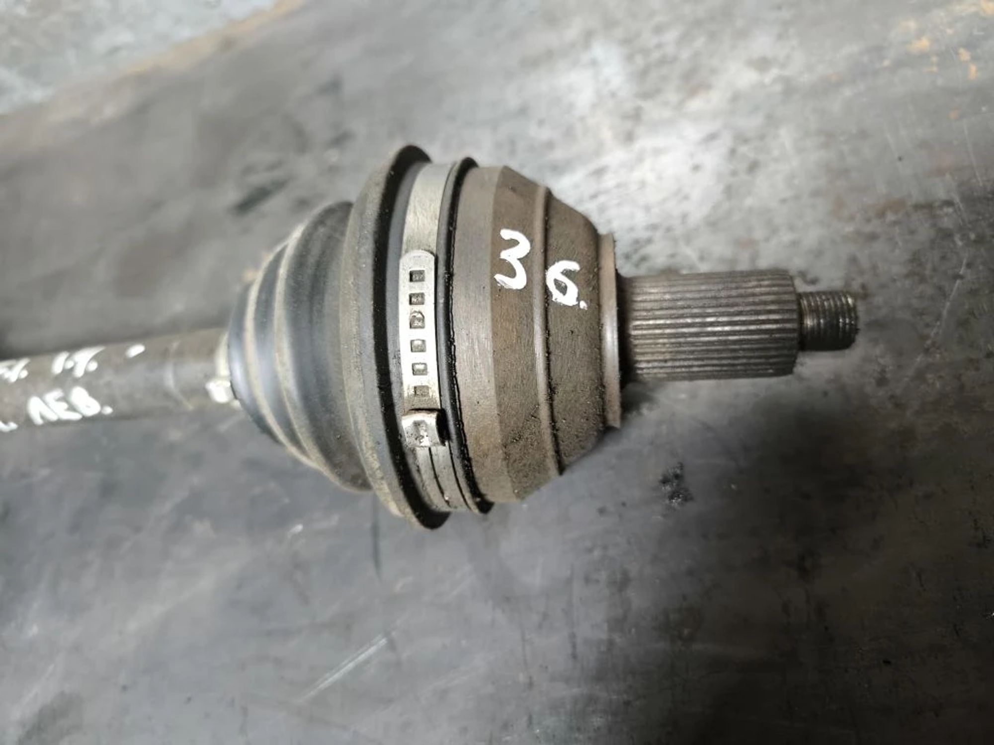 https://ycs.partsauto.market/partsauto-images/thmbs/userImages/d89d66a30f14dbad161fb7a986aa0fe5/part/04c669b3-8797-4a50-9b21-d75e37bffb9f_1776846218009.jpg