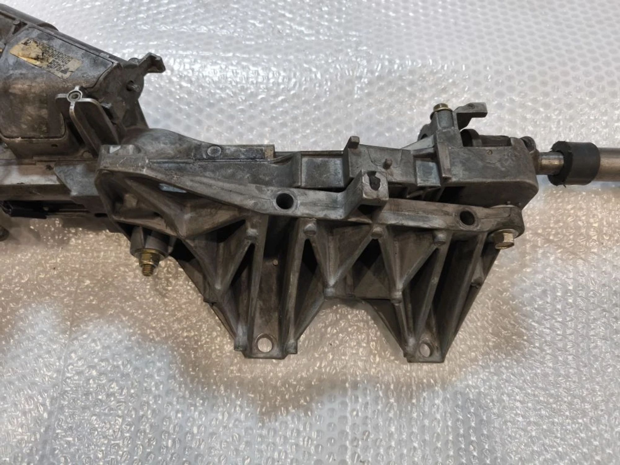 https://ycs.partsauto.market/partsauto-images/thmbs/userImages/d89d66a30f14dbad161fb7a986aa0fe5/part/04ca4500-10ce-41d1-9e5d-58b5f64ef280_1777792675873.jpg