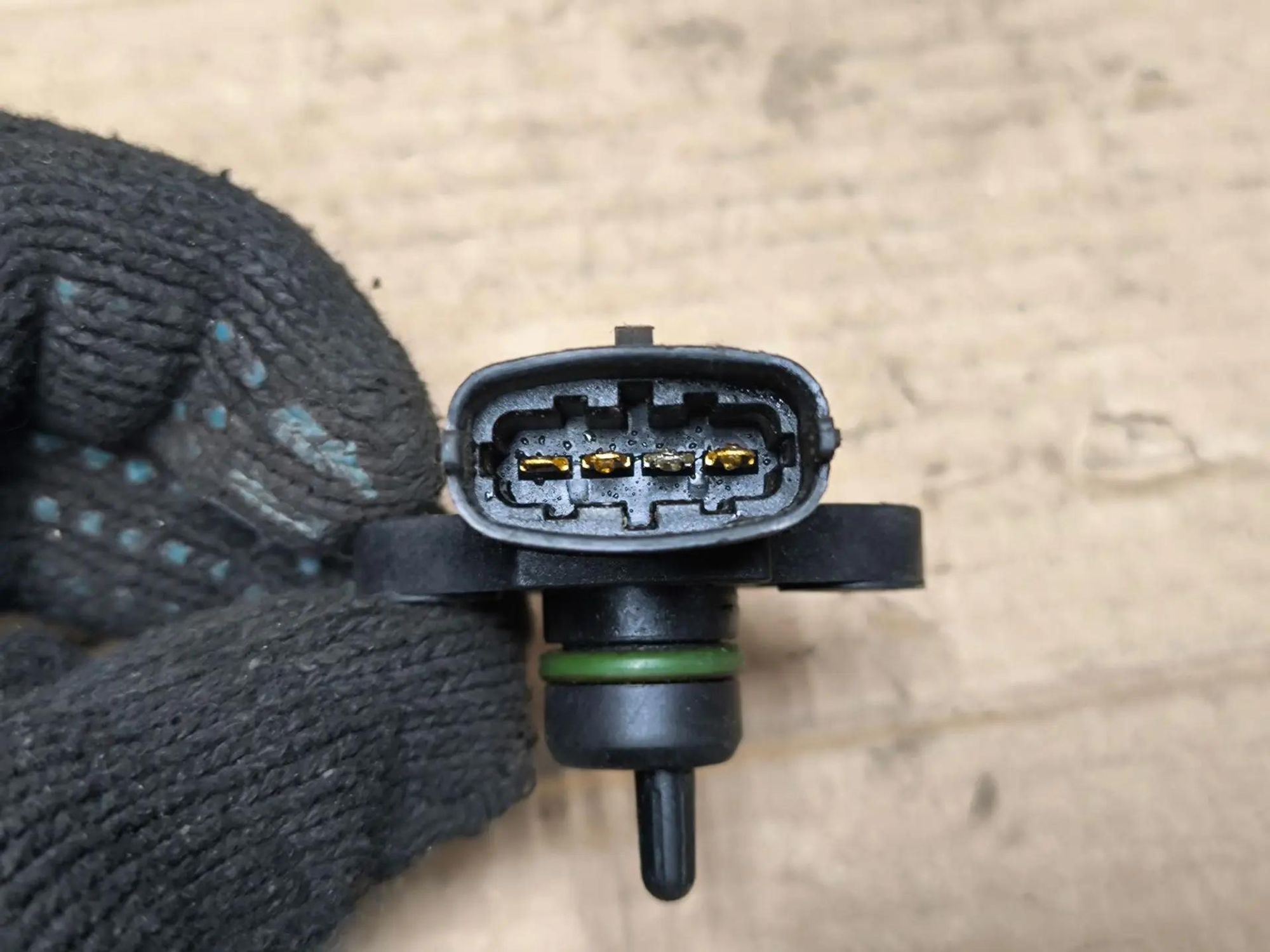 https://ycs.partsauto.market/partsauto-images/thmbs/userImages/d89d66a30f14dbad161fb7a986aa0fe5/part/0686d9c4-635c-48a3-a792-ed71d7fef9a8_1786975738725.jpg