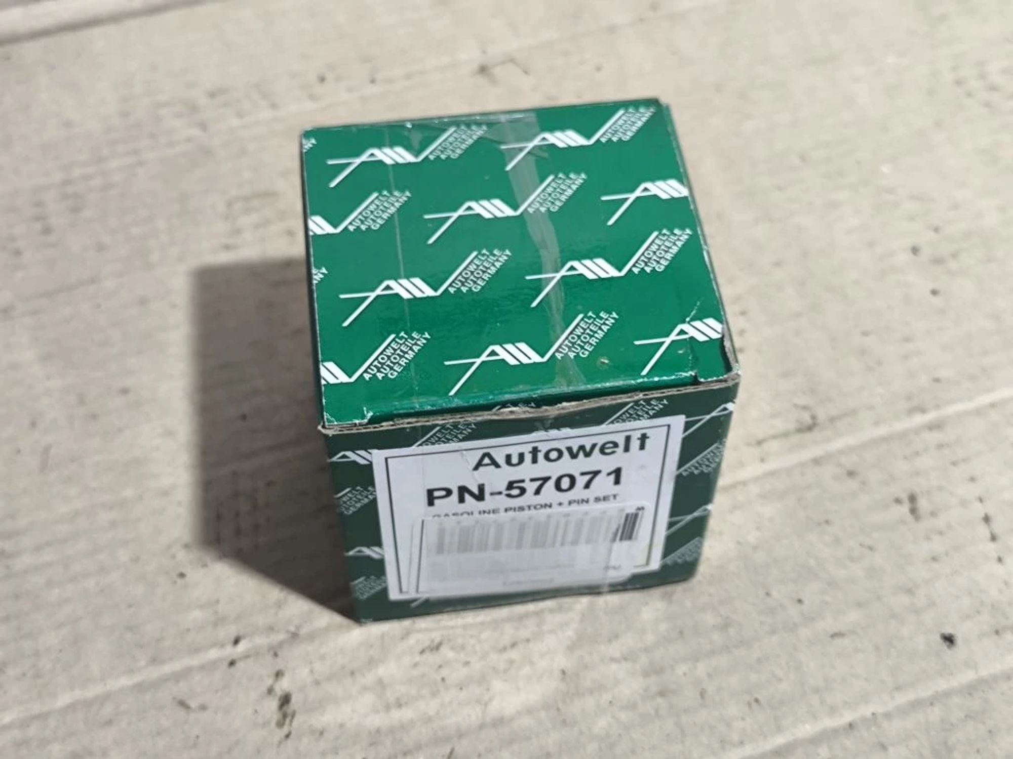 https://ycs.partsauto.market/partsauto-images/thmbs/userImages/d89d66a30f14dbad161fb7a986aa0fe5/part/077fd316-b383-42e6-8798-023ab86d70be_1781075571104.jpg