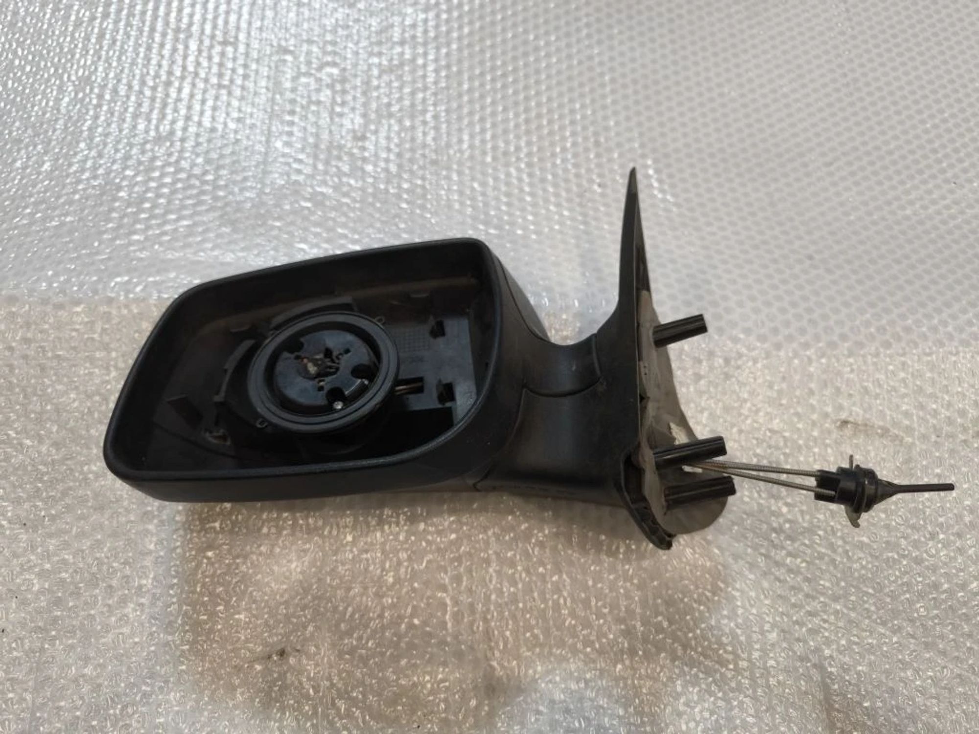 https://ycs.partsauto.market/partsauto-images/thmbs/userImages/d89d66a30f14dbad161fb7a986aa0fe5/part/092505fb-8568-42e0-b1e7-6975a852be2a_1777792882021.jpg