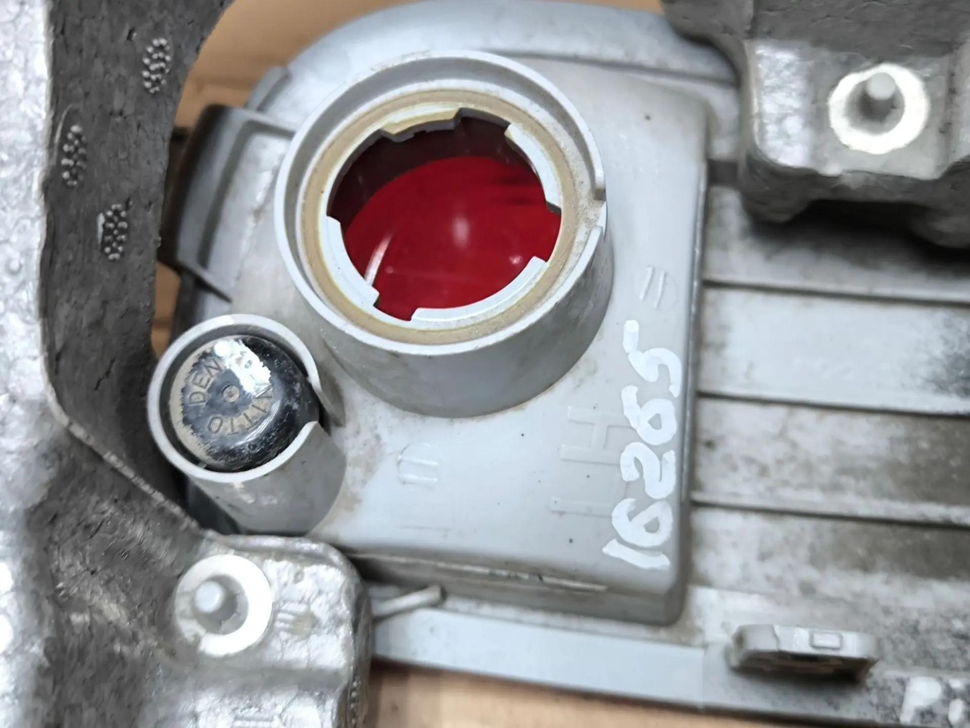 https://ycs.partsauto.market/partsauto-images/thmbs/userImages/d89d66a30f14dbad161fb7a986aa0fe5/part/097d5ef1-f886-4b0c-be2e-29b4c45c8d73_1785565993416.jpg