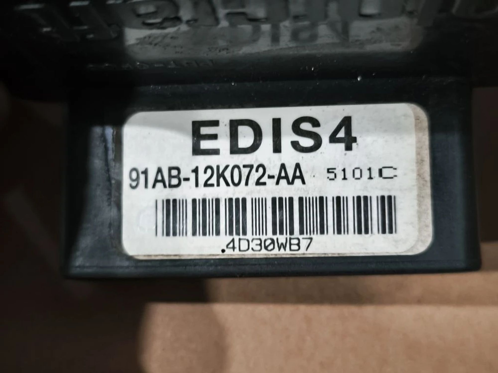 https://ycs.partsauto.market/partsauto-images/thmbs/userImages/d89d66a30f14dbad161fb7a986aa0fe5/part/09b35ae5-2b55-404b-877e-bed9dd857527_1776406963849.jpg