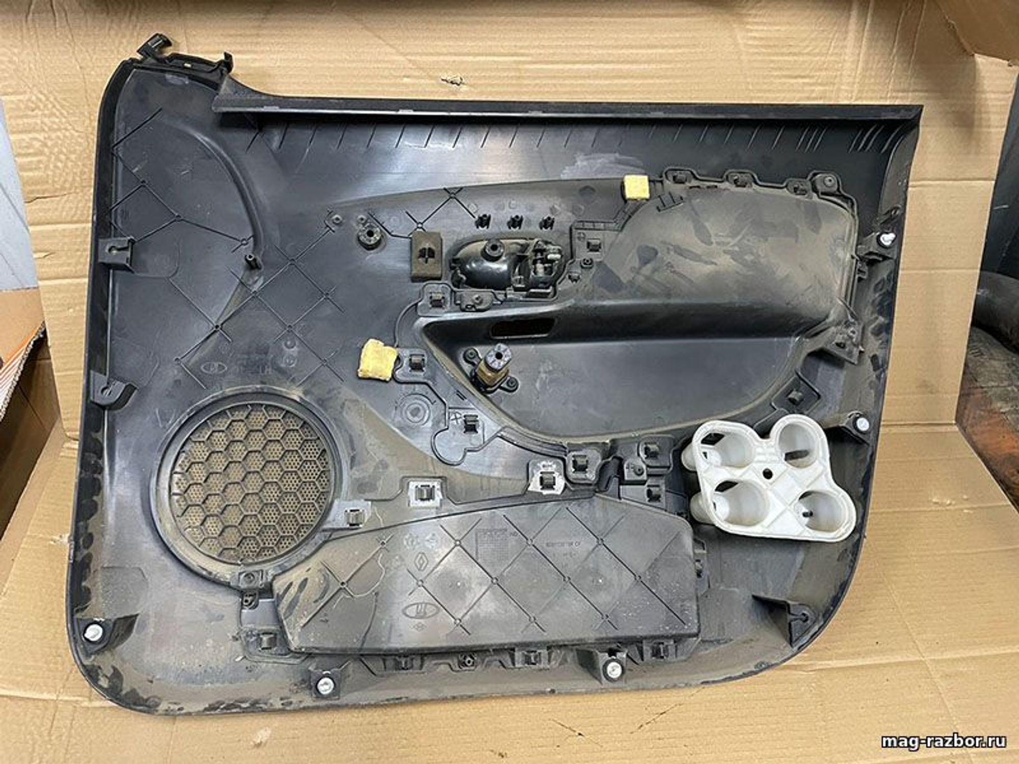 https://ycs.partsauto.market/partsauto-images/thmbs/userImages/d89d66a30f14dbad161fb7a986aa0fe5/part/09f3d5b9-e0ce-4d1d-8d2f-8007efdacd5e_1719813872813.jpg