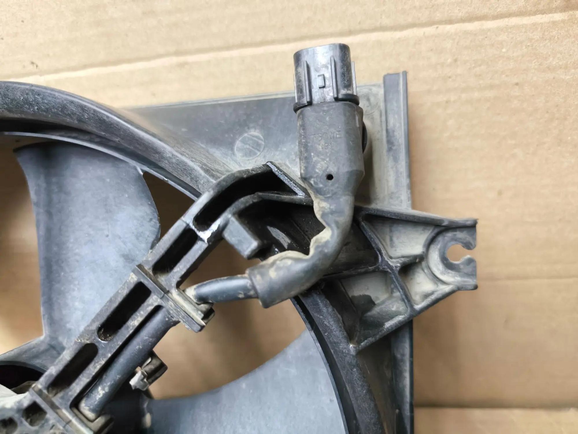 https://ycs.partsauto.market/partsauto-images/thmbs/userImages/d89d66a30f14dbad161fb7a986aa0fe5/part/09f5dc3f-1a90-439a-861f-3c525fcd301c_1786941645113.jpg