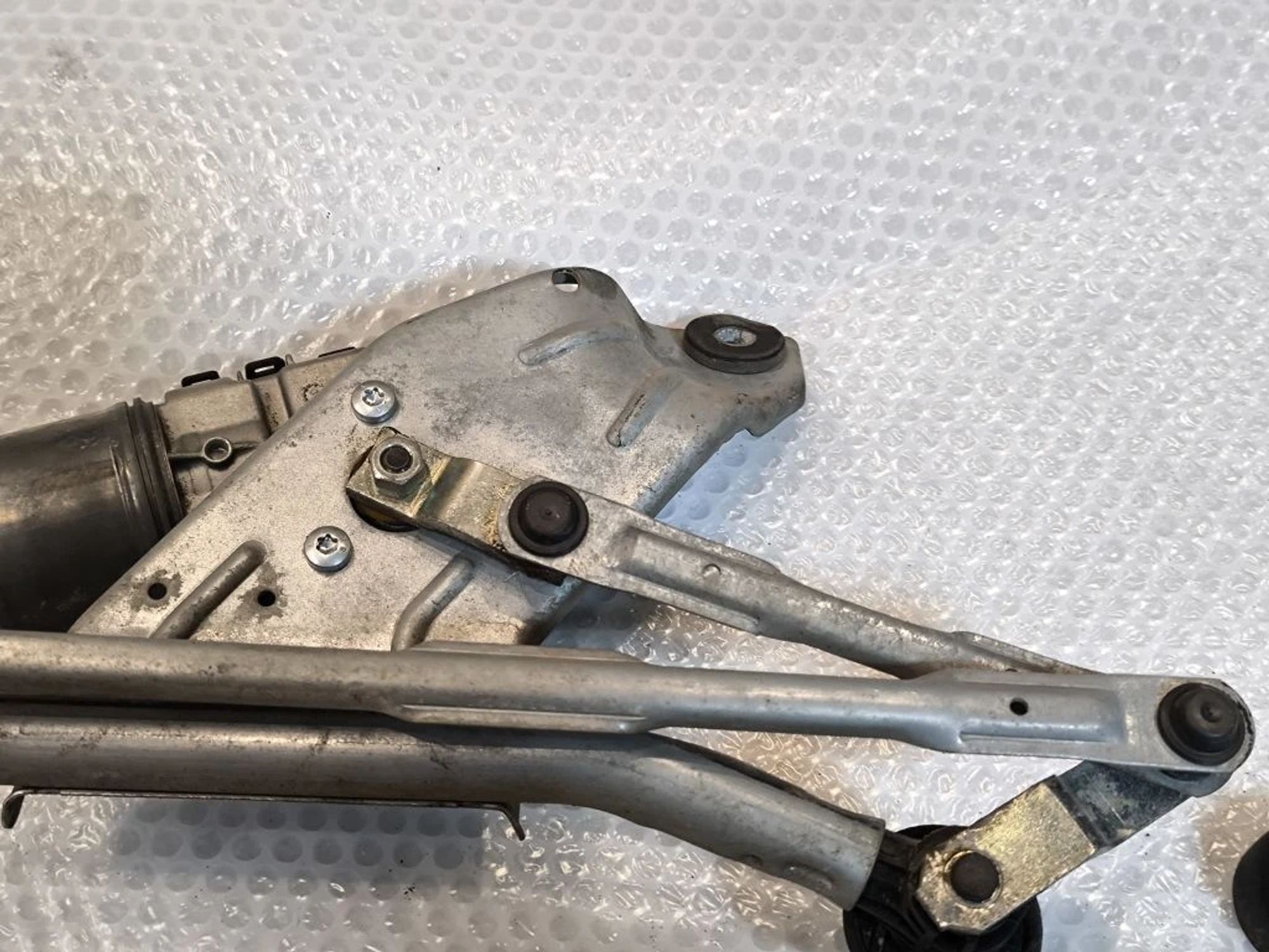 https://ycs.partsauto.market/partsauto-images/thmbs/userImages/d89d66a30f14dbad161fb7a986aa0fe5/part/0ce3482a-0ad1-45e8-8296-1d70711a53b1_1777899976987.jpg