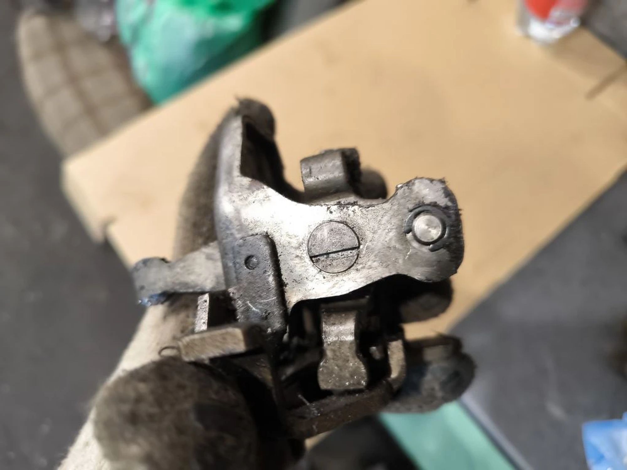 https://ycs.partsauto.market/partsauto-images/thmbs/userImages/d89d66a30f14dbad161fb7a986aa0fe5/part/0d624a07-03bb-43db-81dc-b9c5411835fa_1776928829750.jpg
