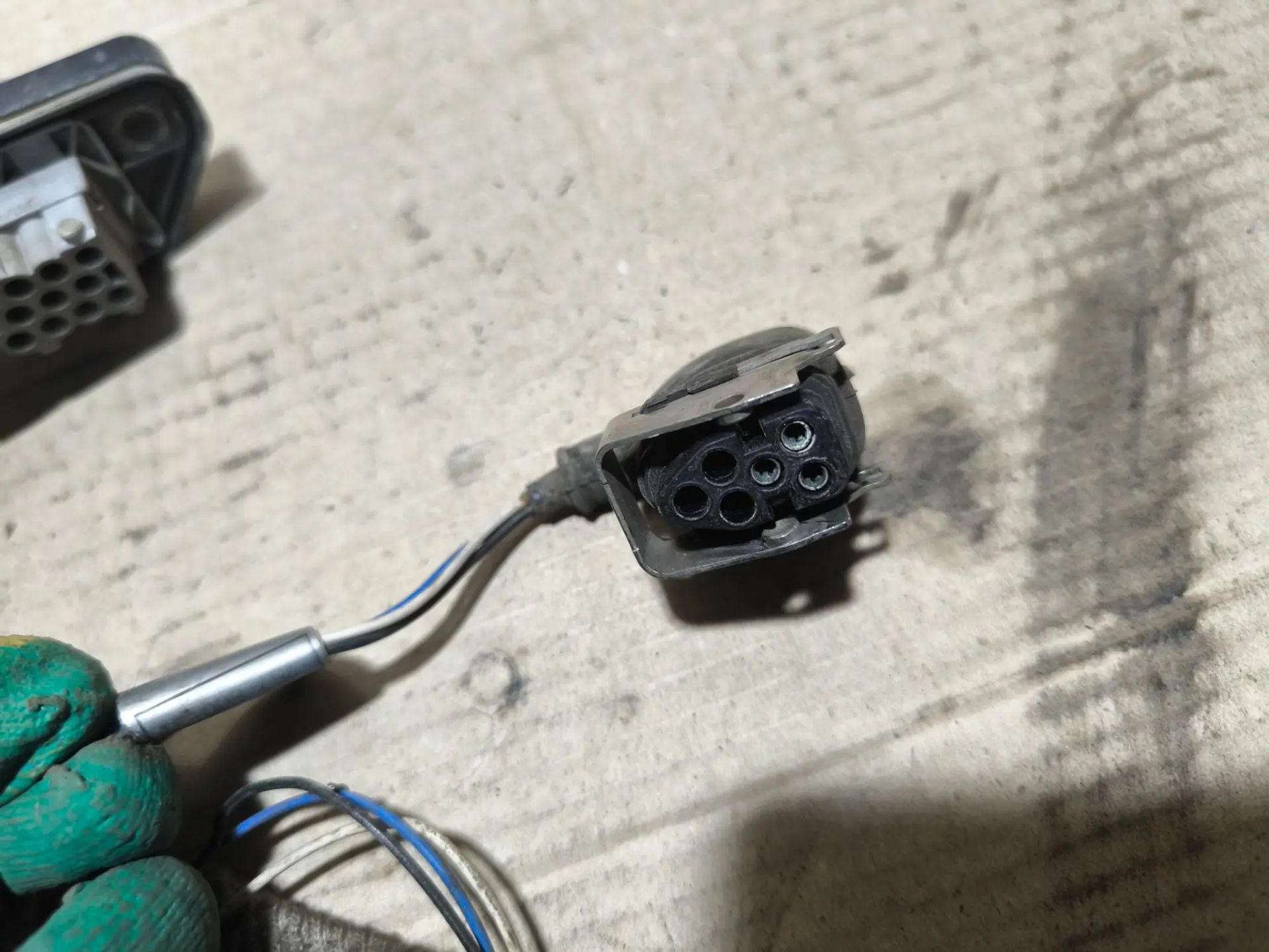 https://ycs.partsauto.market/partsauto-images/thmbs/userImages/d89d66a30f14dbad161fb7a986aa0fe5/part/0dfe38bf-500d-4f6a-9e86-b2fcbf8a71d0_1781802513713.jpg