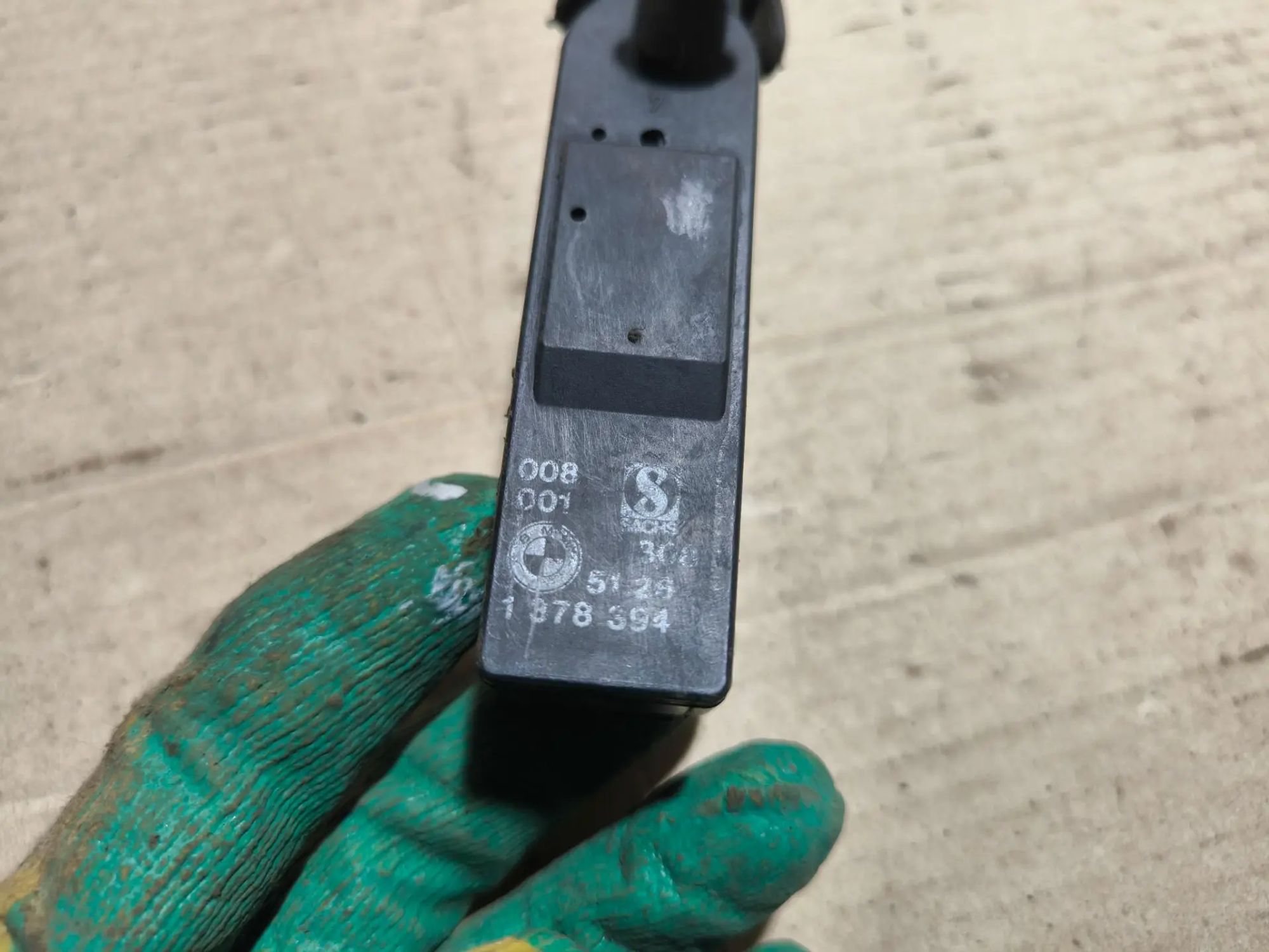 https://ycs.partsauto.market/partsauto-images/thmbs/userImages/d89d66a30f14dbad161fb7a986aa0fe5/part/0eede99b-aad5-4ede-9e1e-3b6cd169b083_1783353776444.jpg