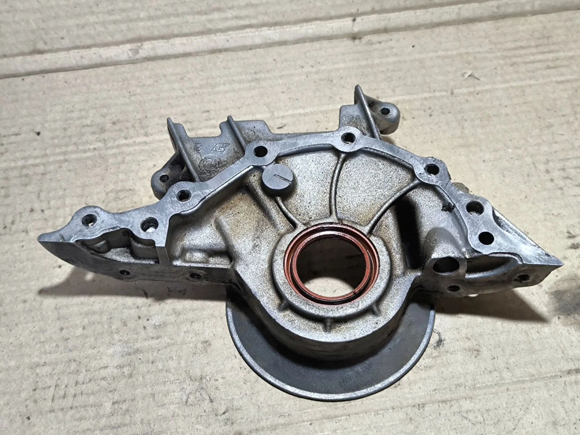 https://ycs.partsauto.market/partsauto-images/thmbs/userImages/d89d66a30f14dbad161fb7a986aa0fe5/part/0eee53bf-4f1b-4c1d-9f43-d37cb541d953_1782054737261.jpg