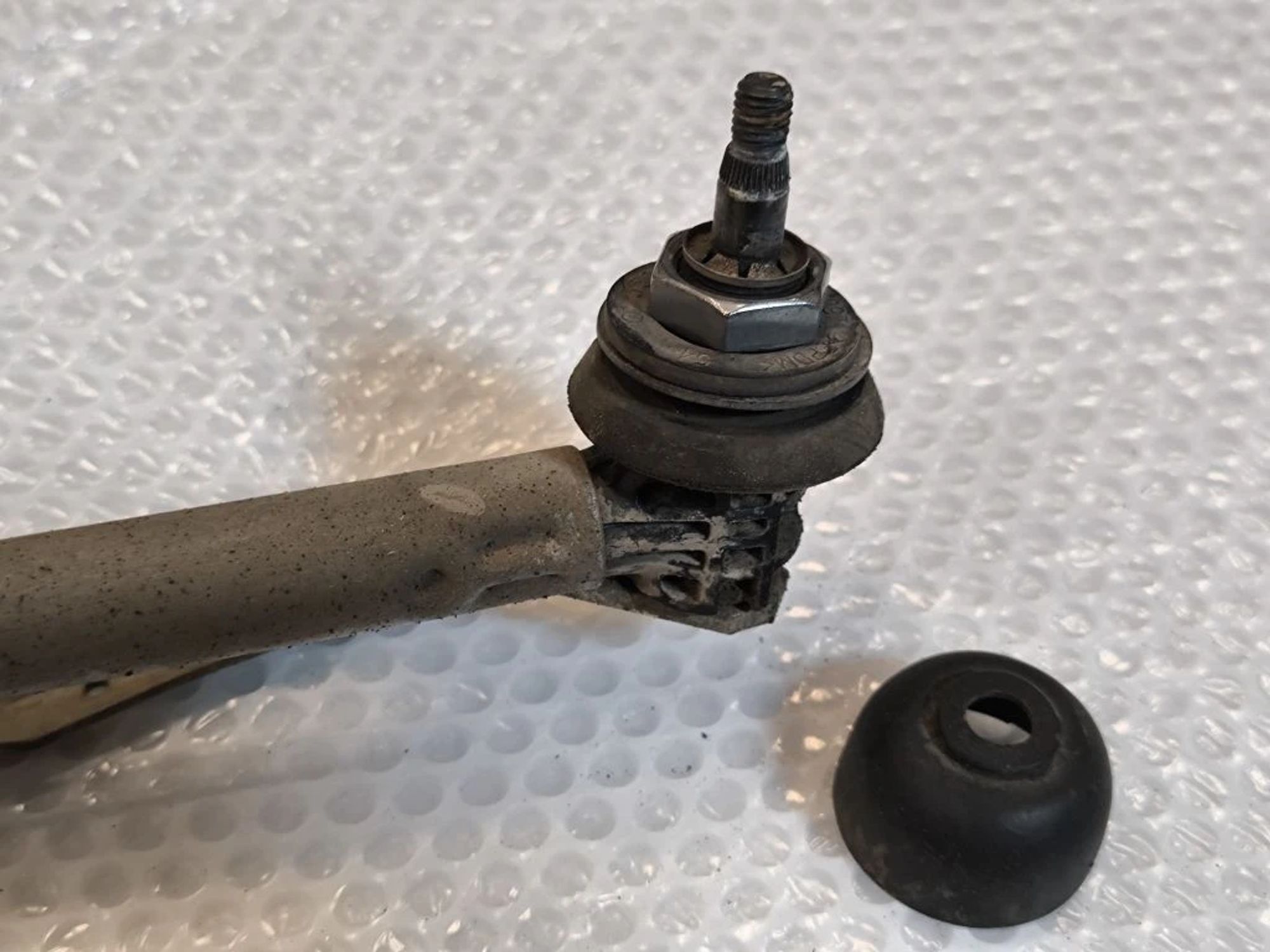 https://ycs.partsauto.market/partsauto-images/thmbs/userImages/d89d66a30f14dbad161fb7a986aa0fe5/part/0f1d063a-d331-4168-9bd2-776b750769c2_1777899974913.jpg