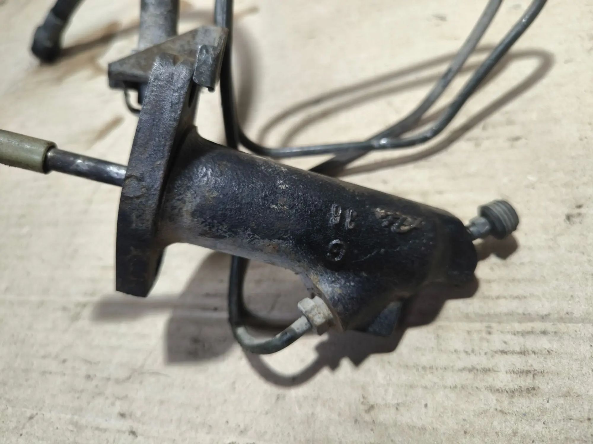 https://ycs.partsauto.market/partsauto-images/thmbs/userImages/d89d66a30f14dbad161fb7a986aa0fe5/part/0f3e5273-59da-4426-a19f-1a9c99a7a26a_1783054080083.jpg