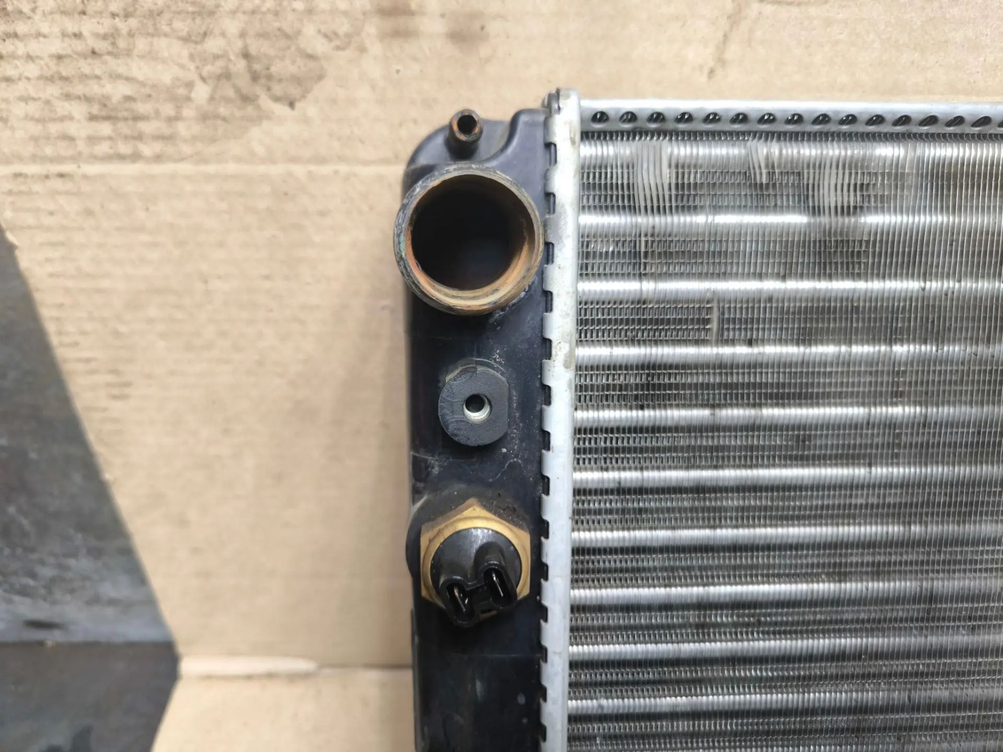 https://ycs.partsauto.market/partsauto-images/thmbs/userImages/d89d66a30f14dbad161fb7a986aa0fe5/part/0f4cdaf3-44e4-48fa-8065-854d74f1253b_1783855733162.jpg