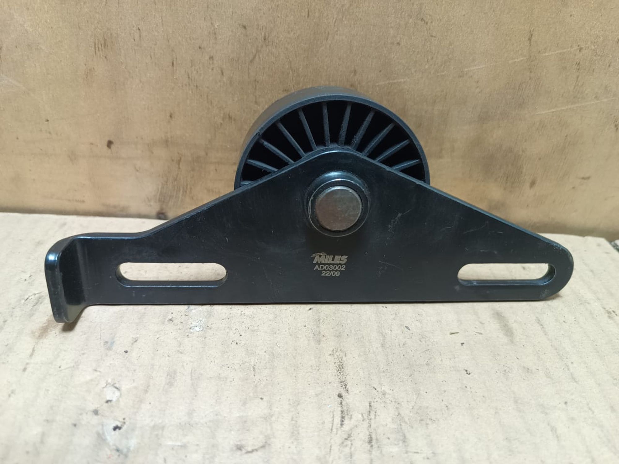 https://ycs.partsauto.market/partsauto-images/thmbs/userImages/d89d66a30f14dbad161fb7a986aa0fe5/part/0f5e83b7-755e-4956-9a89-fbcd55b84701_1739176660909.jpg
