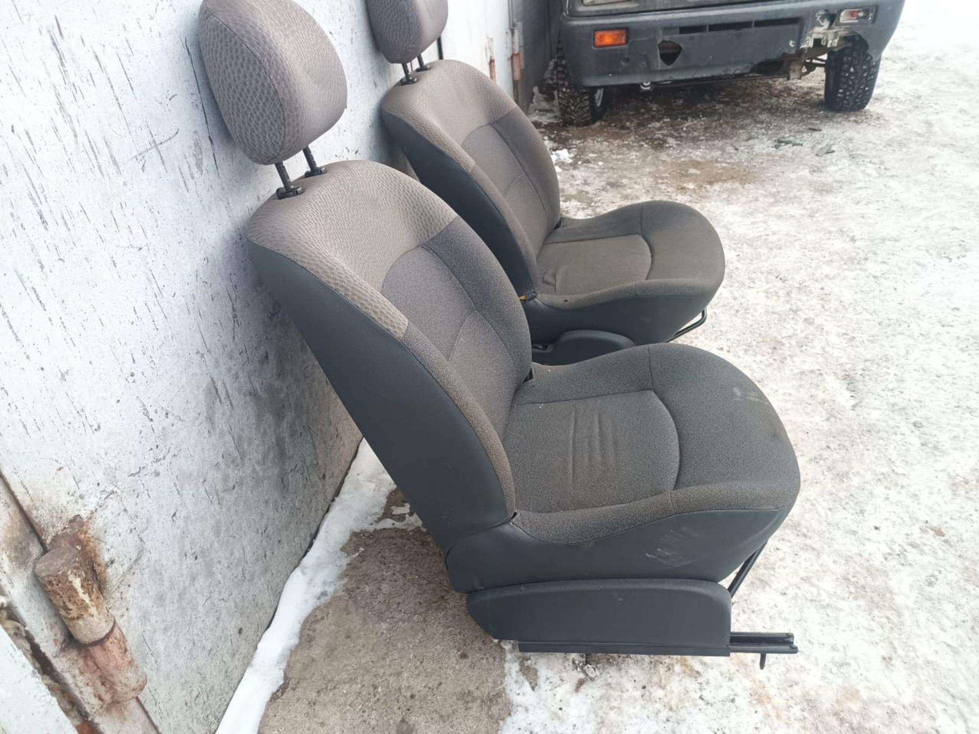https://ycs.partsauto.market/partsauto-images/thmbs/userImages/d89d66a30f14dbad161fb7a986aa0fe5/part/0f87114c-1056-403e-a330-f1e8fbfc7d4d_1735301208486.jpg