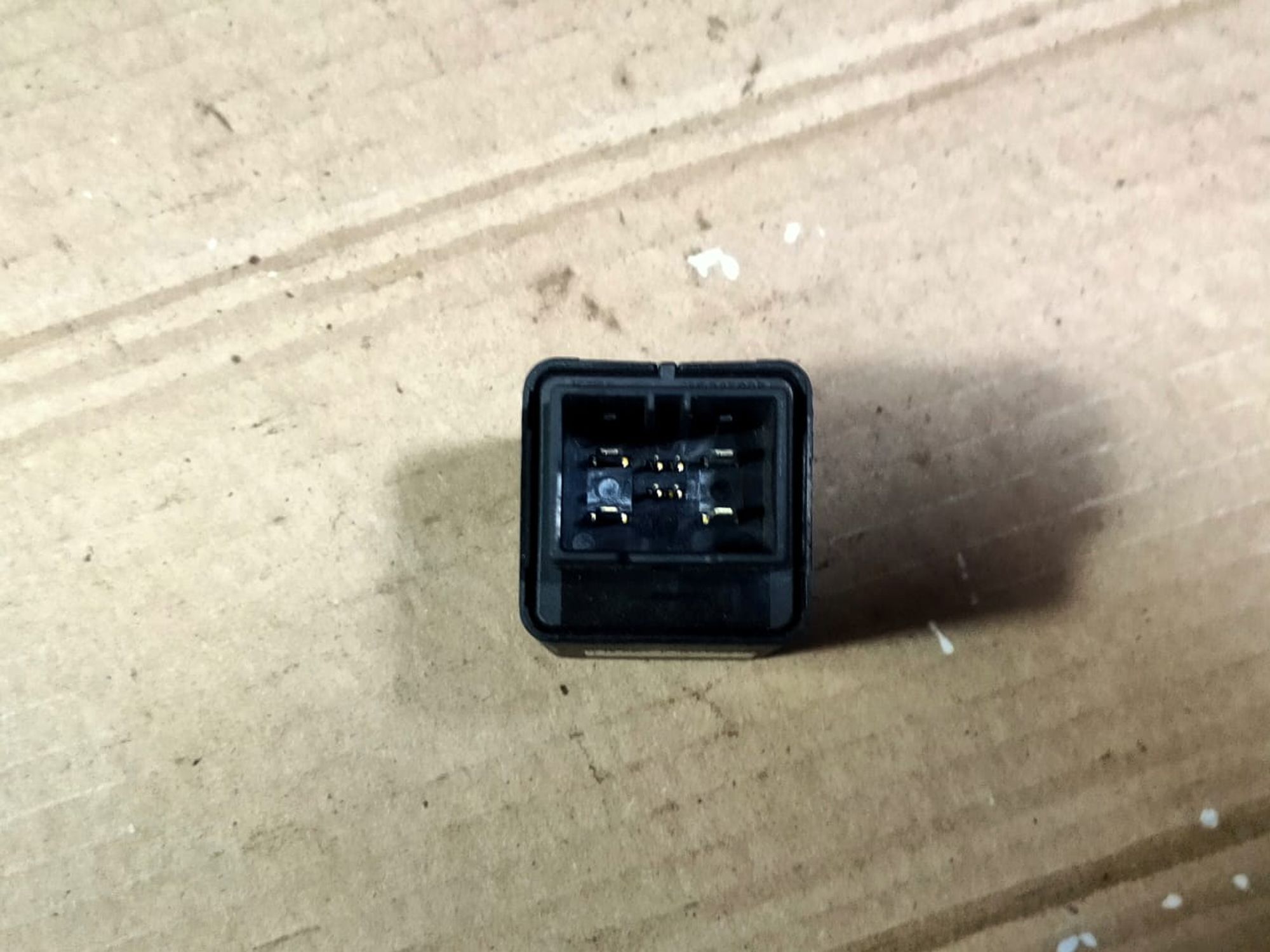 https://ycs.partsauto.market/partsauto-images/thmbs/userImages/d89d66a30f14dbad161fb7a986aa0fe5/part/10392abb-1271-48ce-9017-400491f453c6_1708005078772.jpg