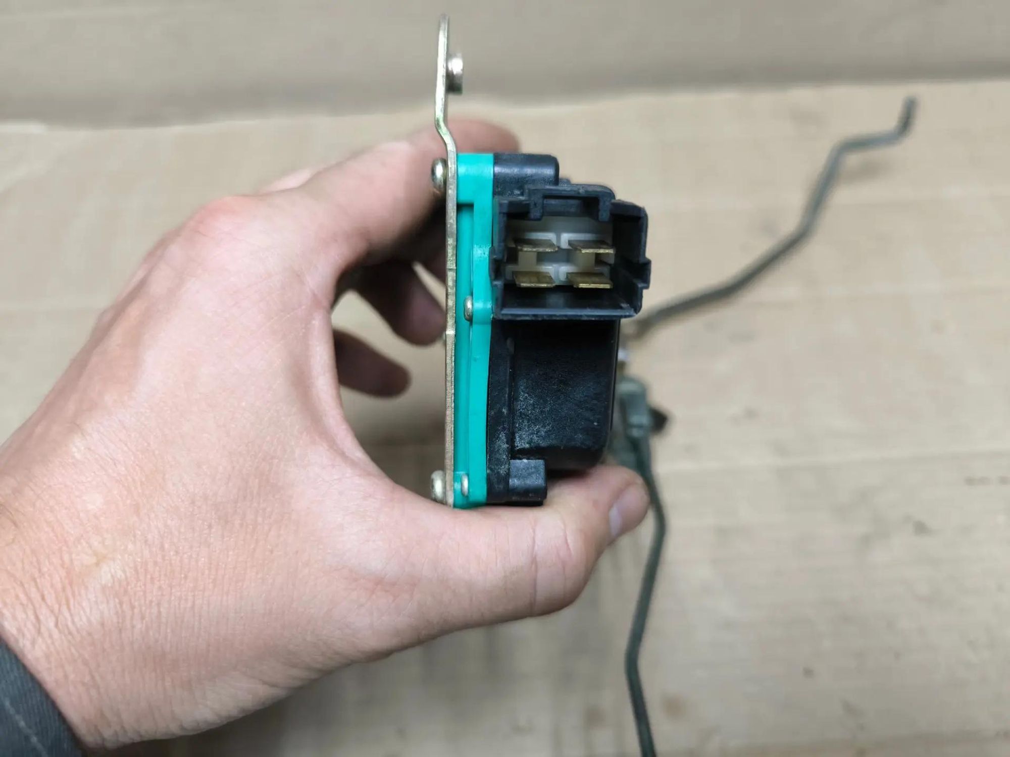 https://ycs.partsauto.market/partsauto-images/thmbs/userImages/d89d66a30f14dbad161fb7a986aa0fe5/part/105dcdf5-4006-4344-a50c-96bbaffa3923_1785570263378.jpg